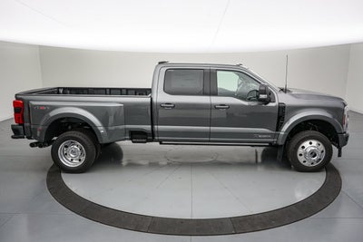 2026 Ford Super Duty F-450 DRW Platinum