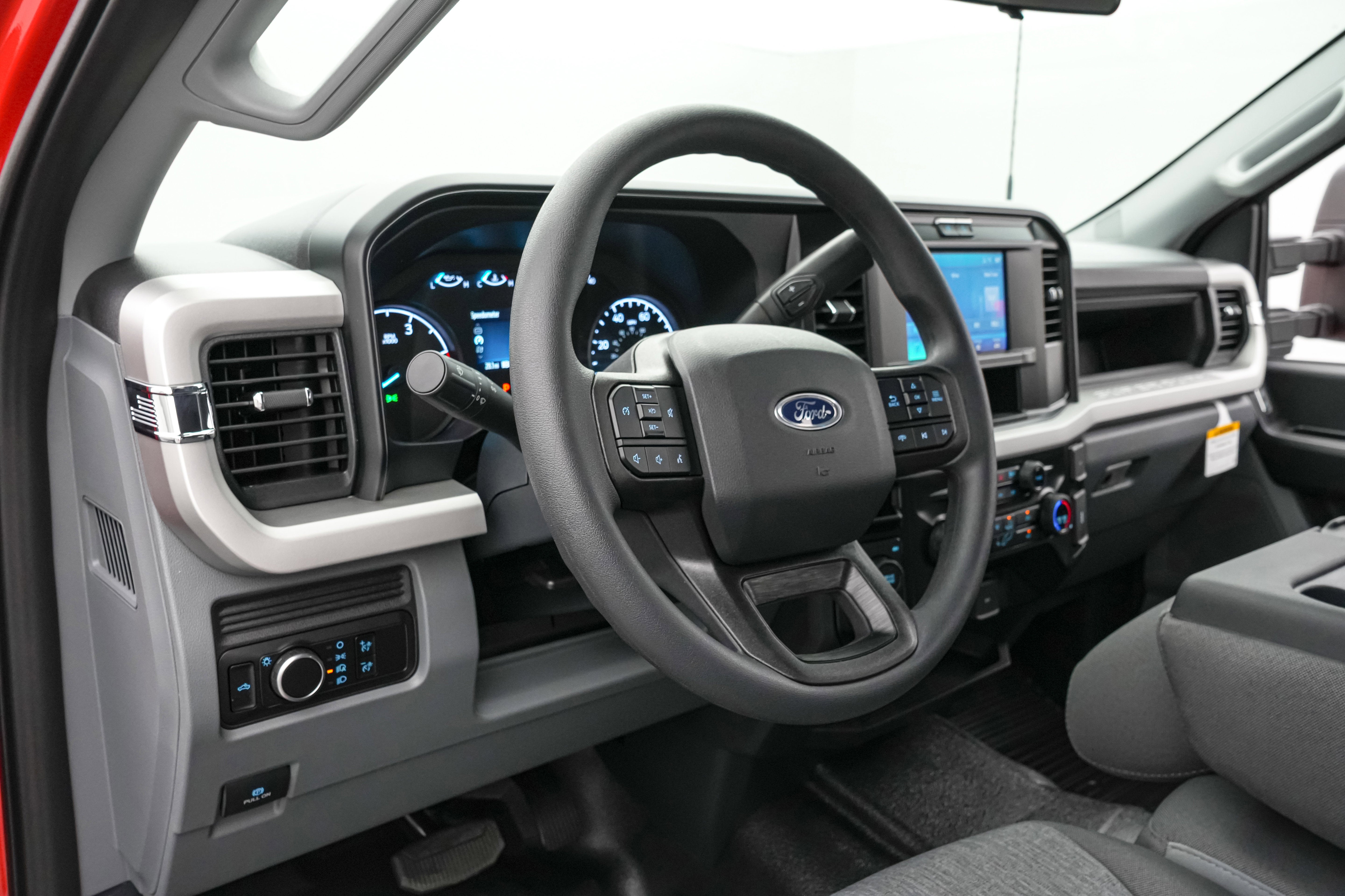 2026 Ford Super Duty F-450 DRW XL