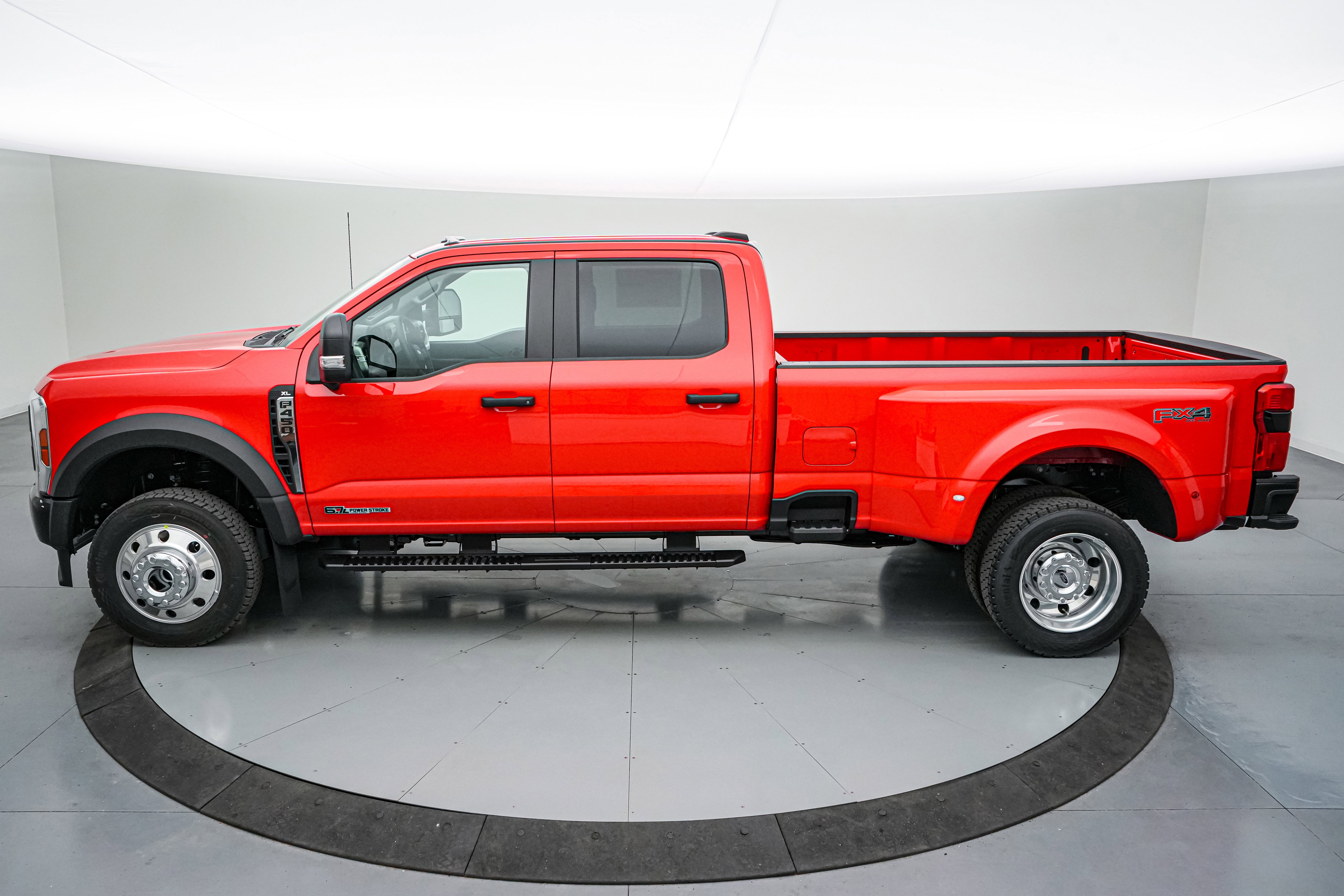 2026 Ford Super Duty F-450 DRW XL