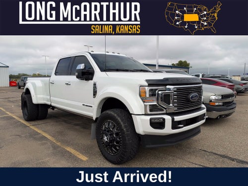 2022 Ford F-450SD Platinum