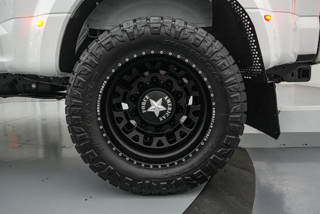 2022 Ford F-450SD Platinum