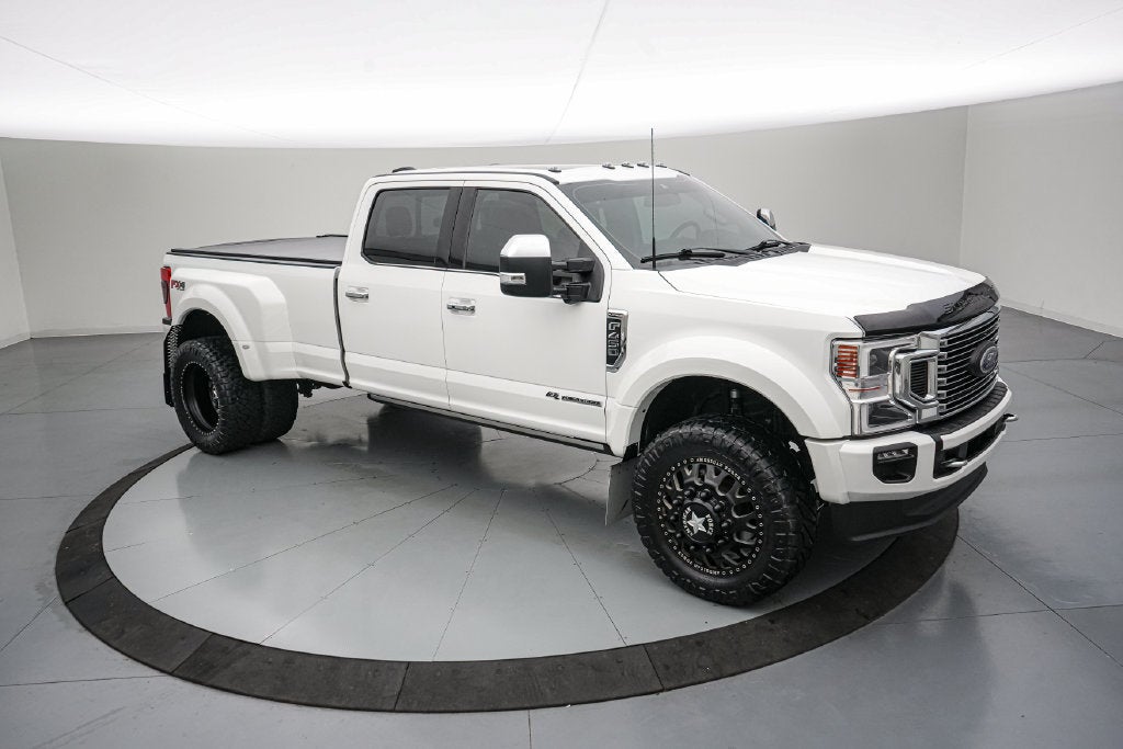 2022 Ford F-450SD Platinum