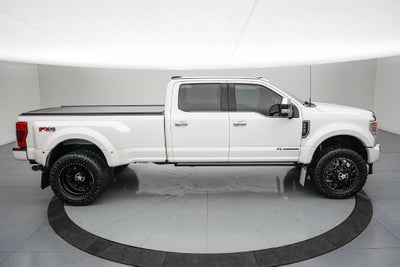 2022 Ford F-450SD Platinum