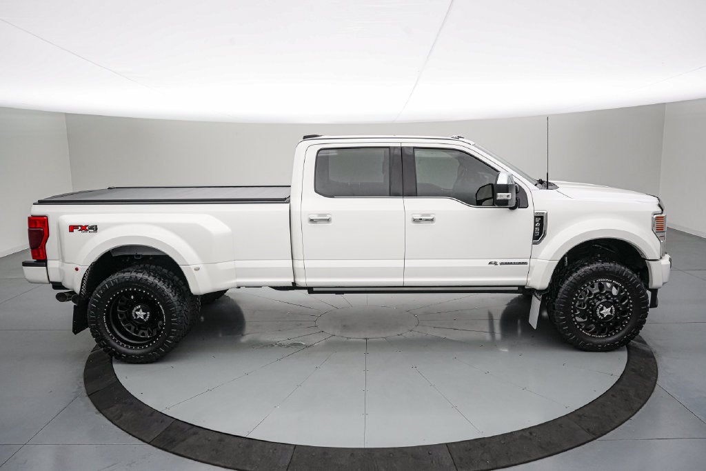 2022 Ford F-450SD Platinum