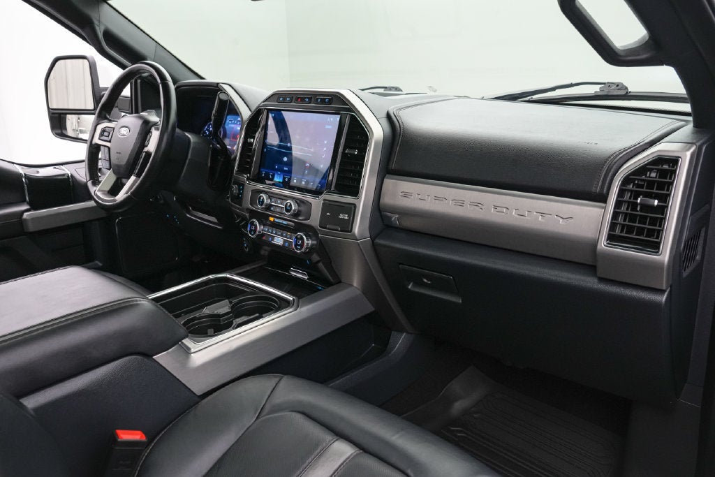 2022 Ford F-450SD Platinum