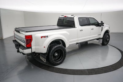 2022 Ford F-450SD Platinum