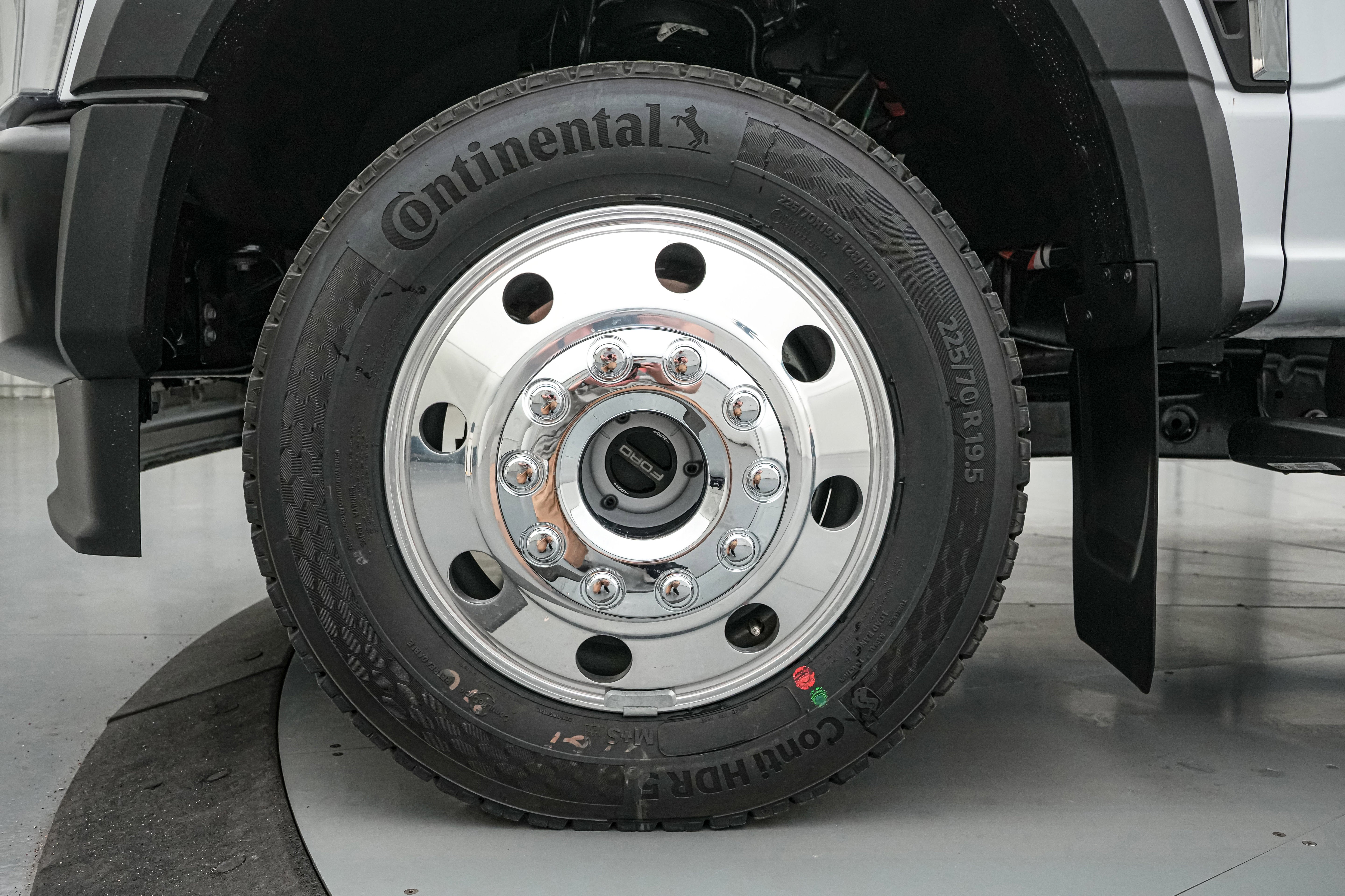 2026 Ford Super Duty F-450 DRW XL