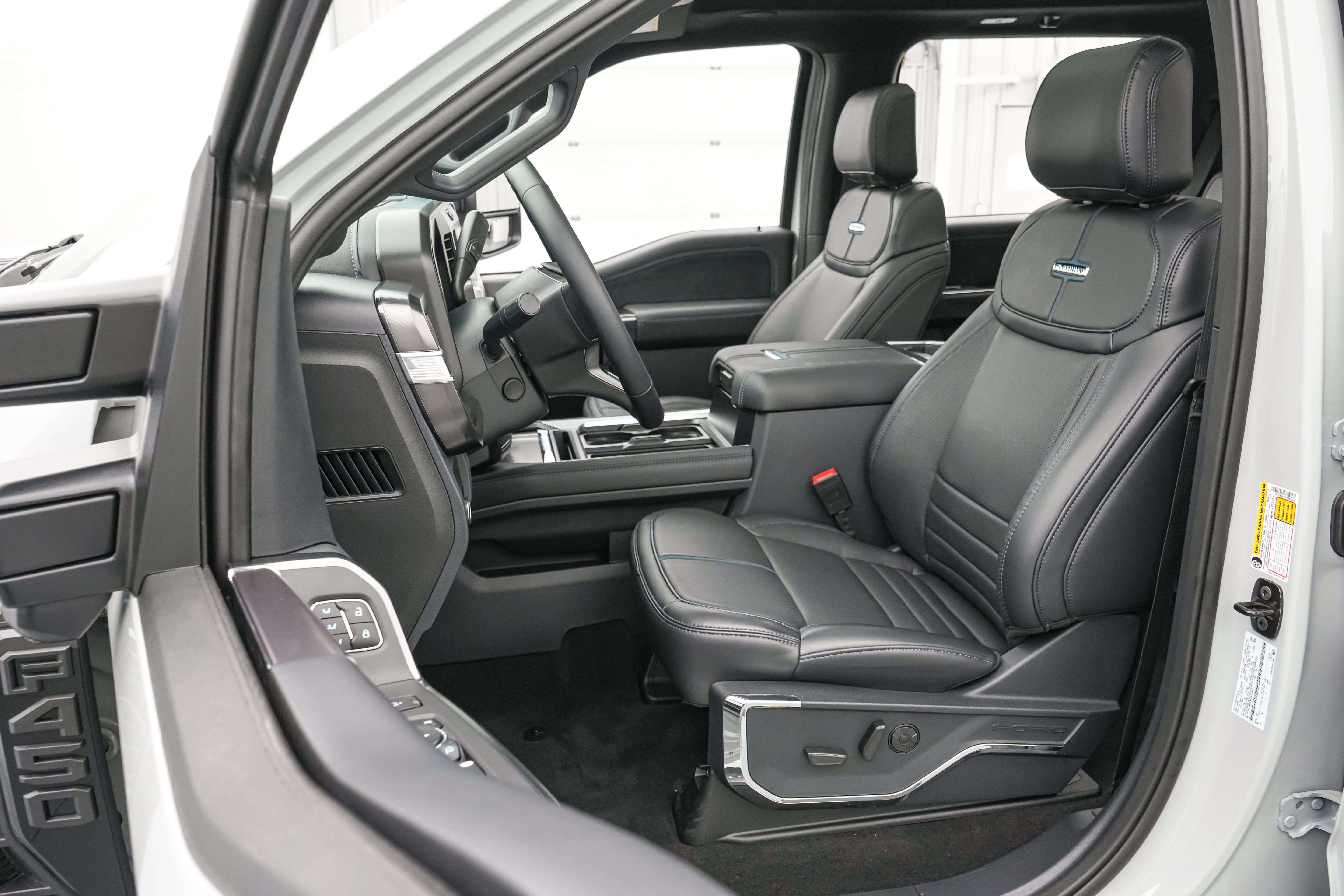 2026 Ford Super Duty F-450 DRW Platinum