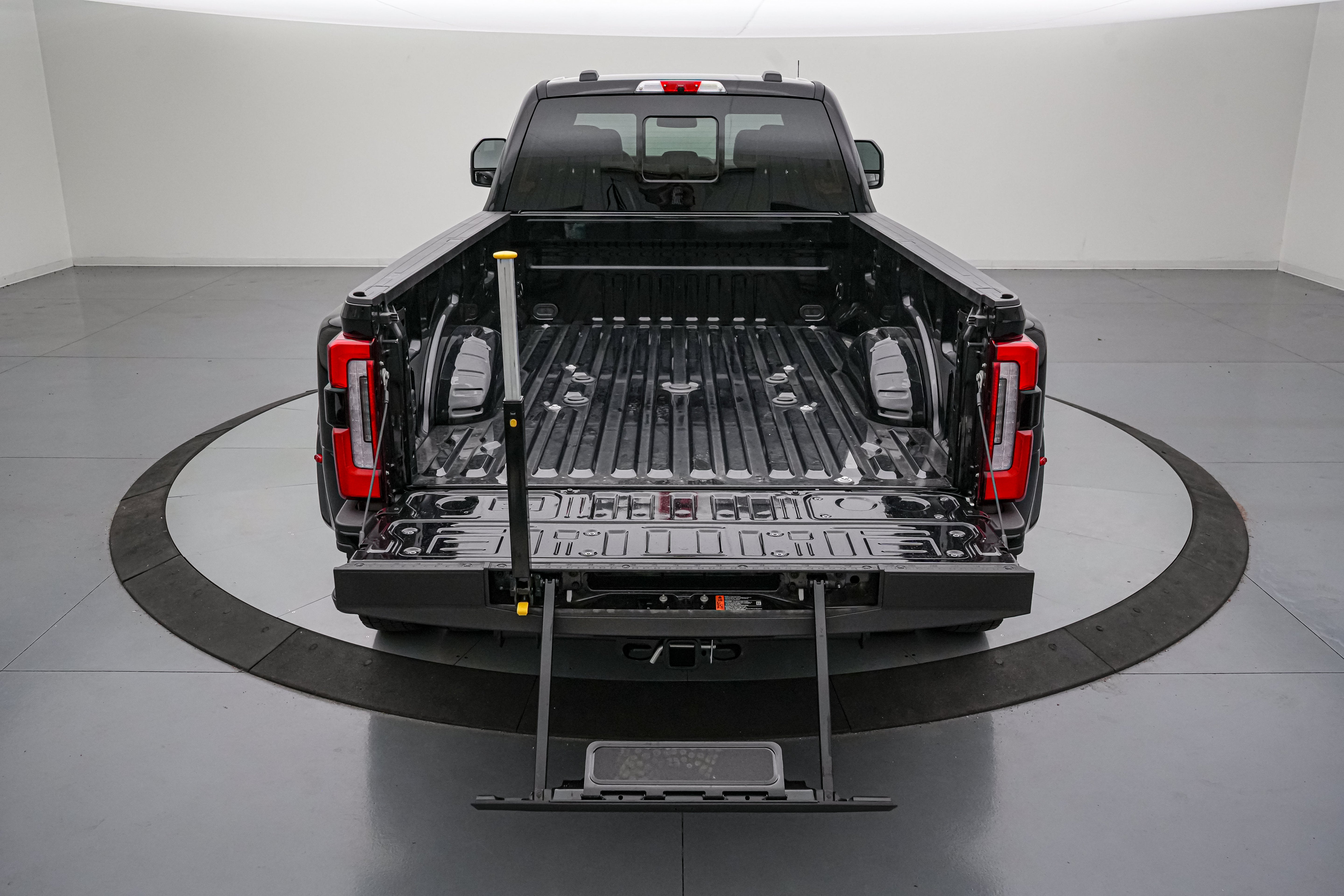 2026 Ford Super Duty F-450 DRW Platinum
