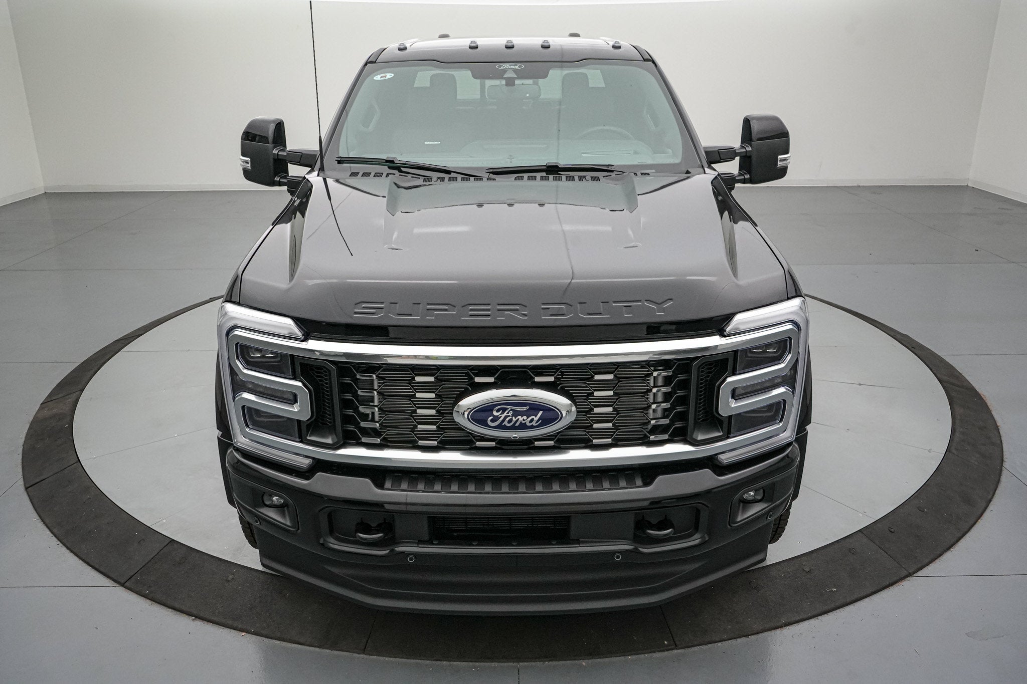 2026 Ford Super Duty F-450 DRW Platinum