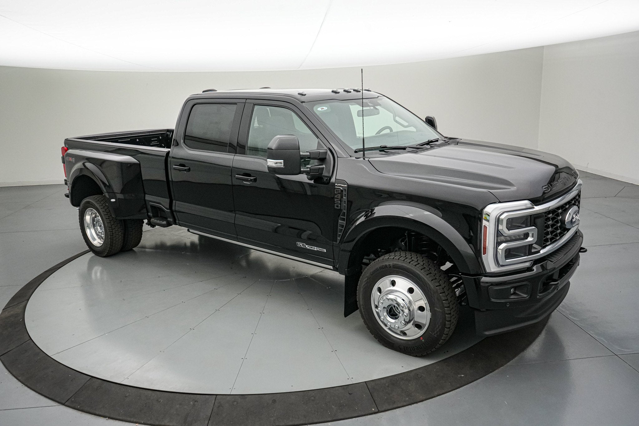 2026 Ford Super Duty F-450 DRW Platinum