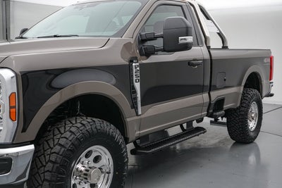 2027 Ford Super Duty F-250 SRW XLT