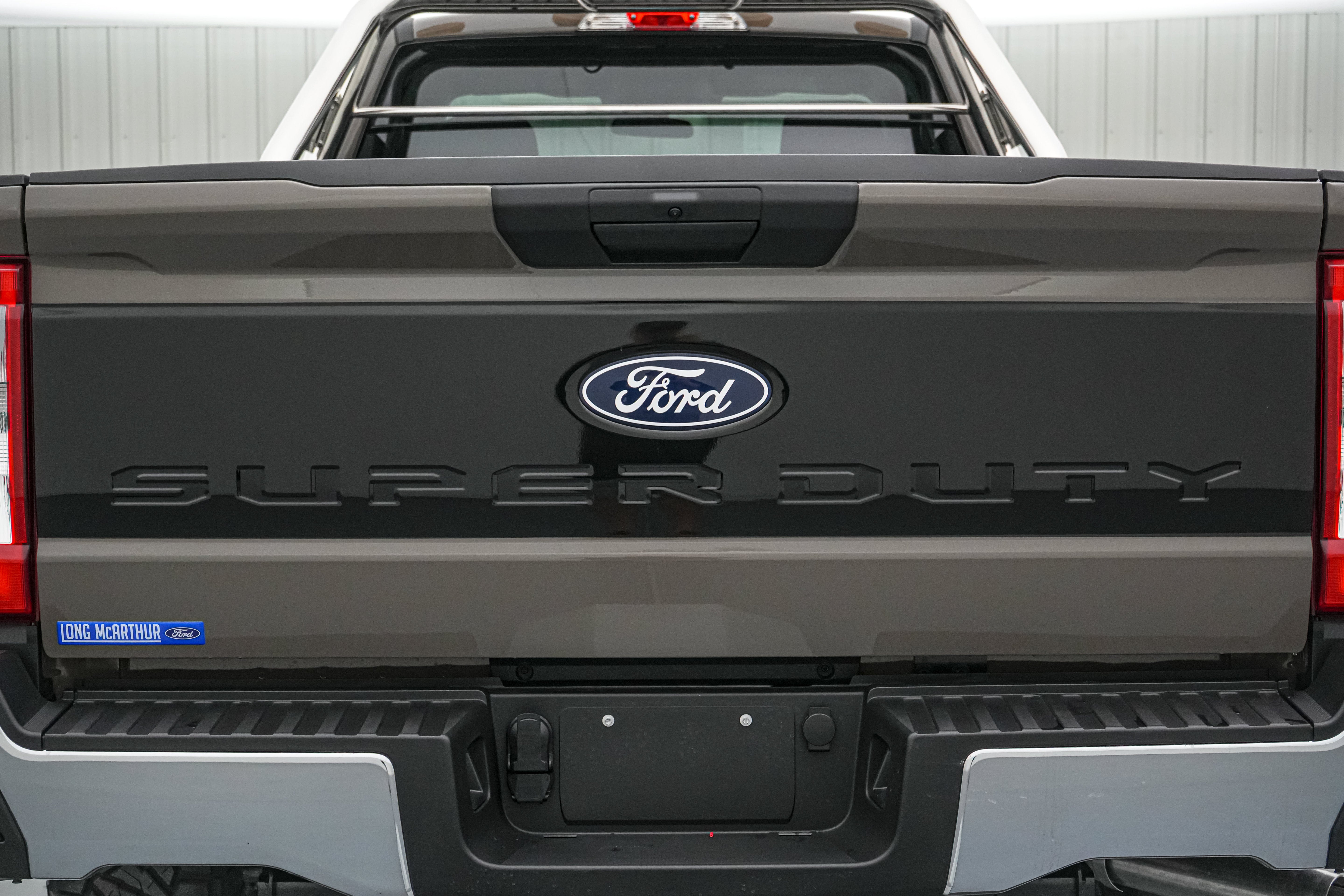 2027 Ford Super Duty F-250 SRW XLT