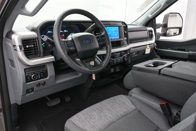 2027 Ford Super Duty F-250 SRW XLT