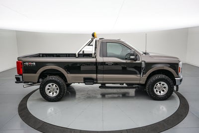 2027 Ford Super Duty F-250 SRW XLT