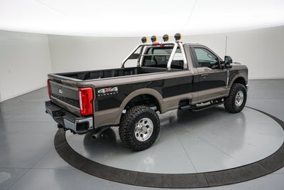 2027 Ford Super Duty F-250 SRW XLT
