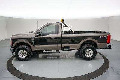 2027 Ford Super Duty F-250 SRW XLT