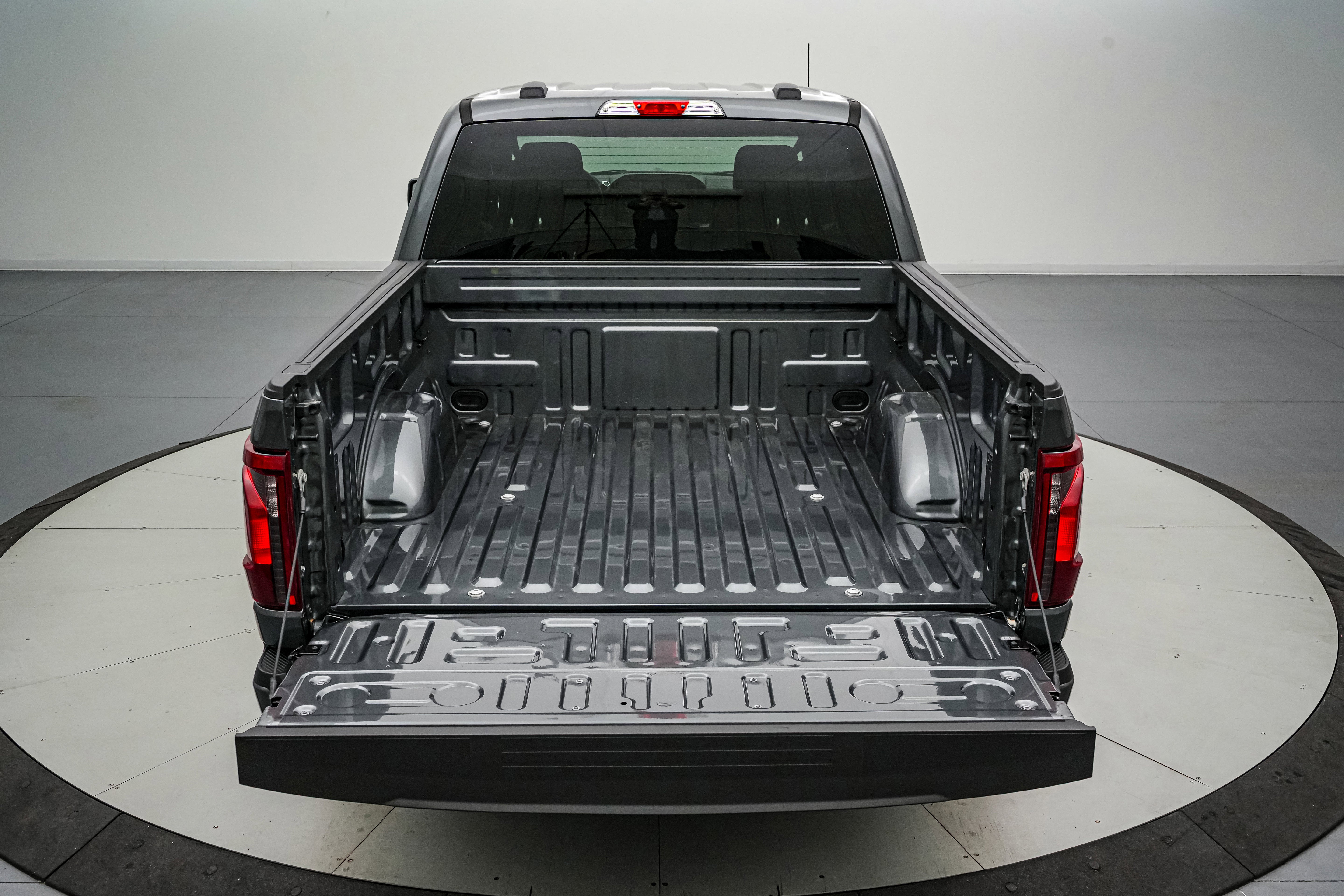 2025 Ford F-150 STX w/Lobo