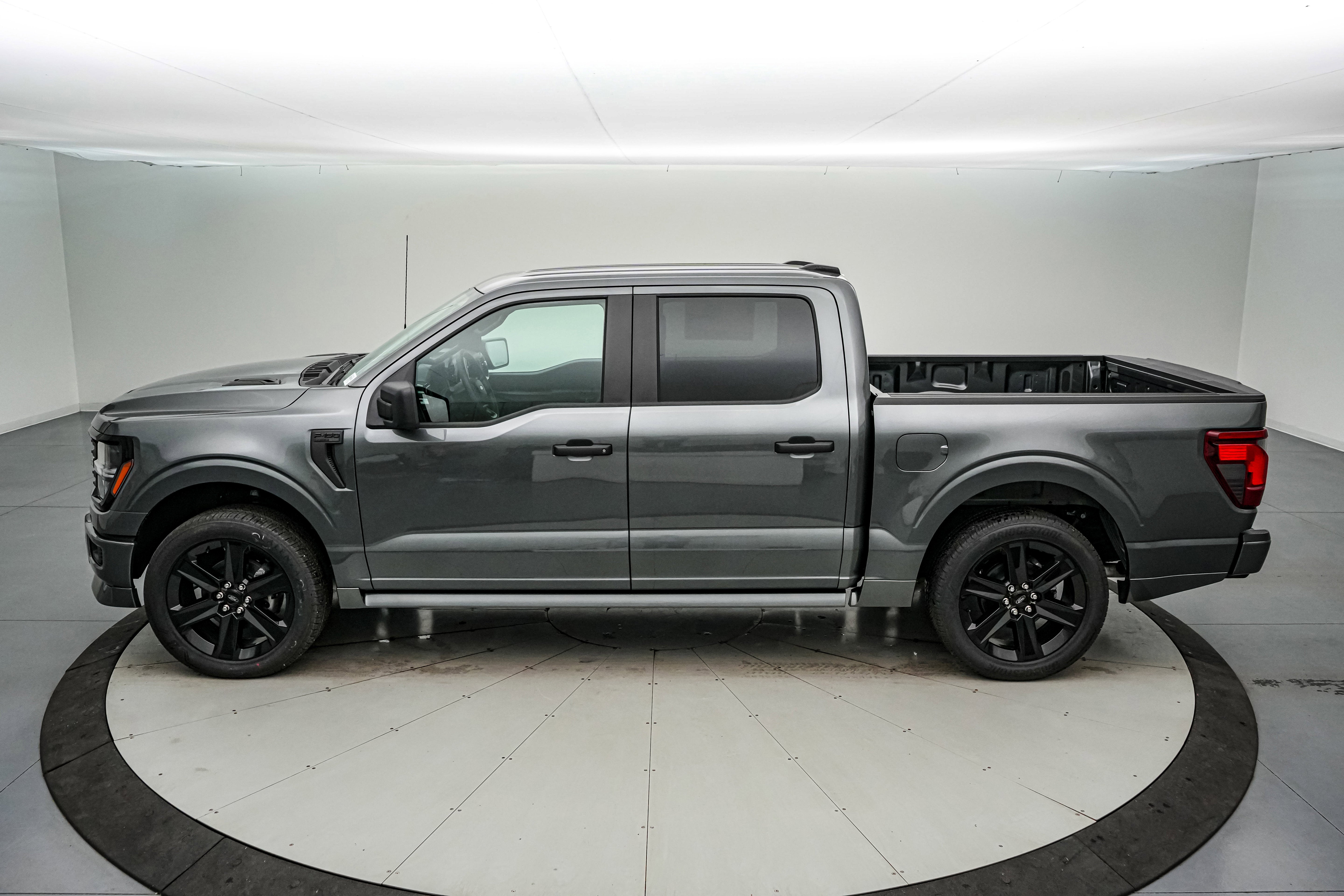 2025 Ford F-150 STX w/Lobo