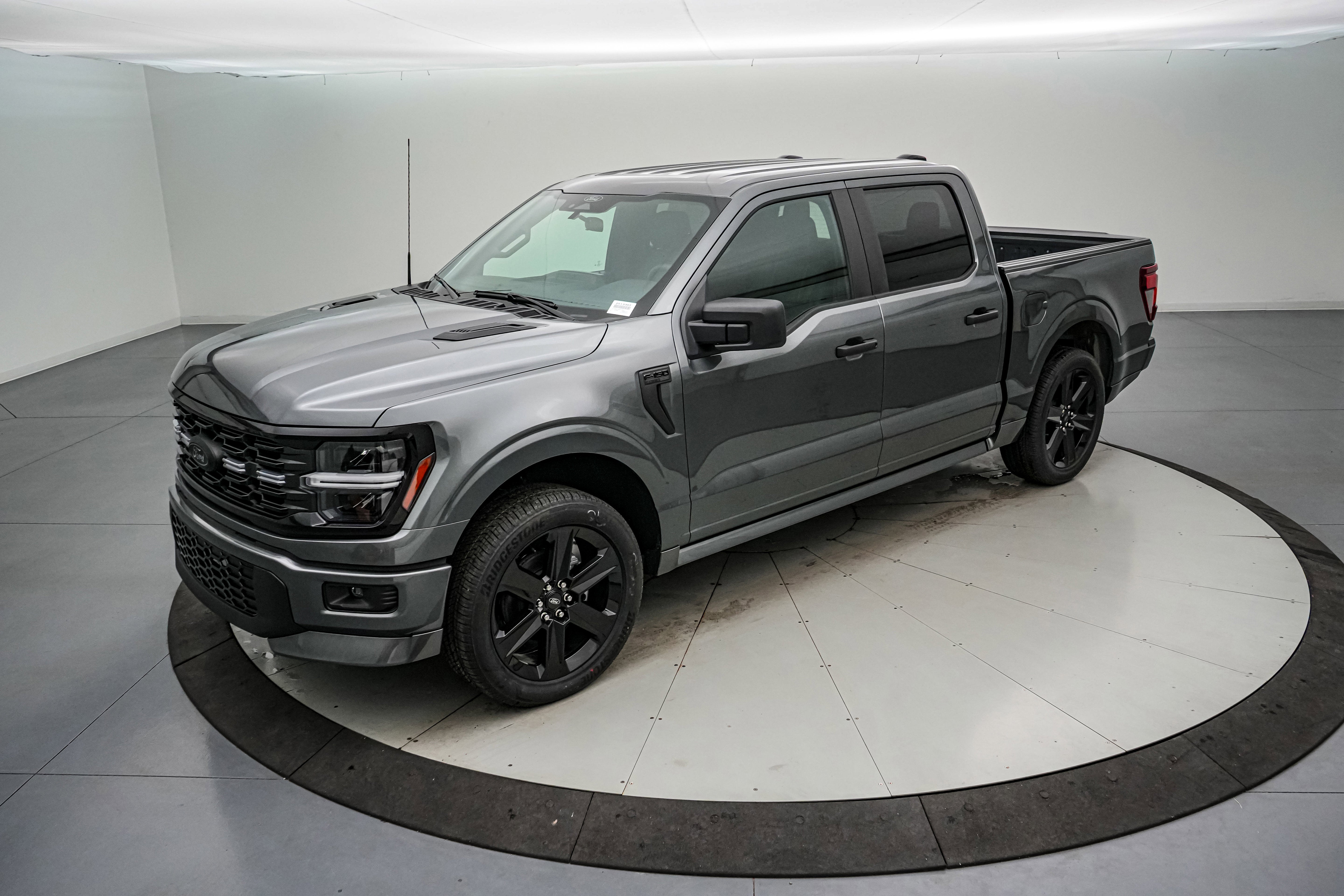 2025 Ford F-150 STX w/Lobo