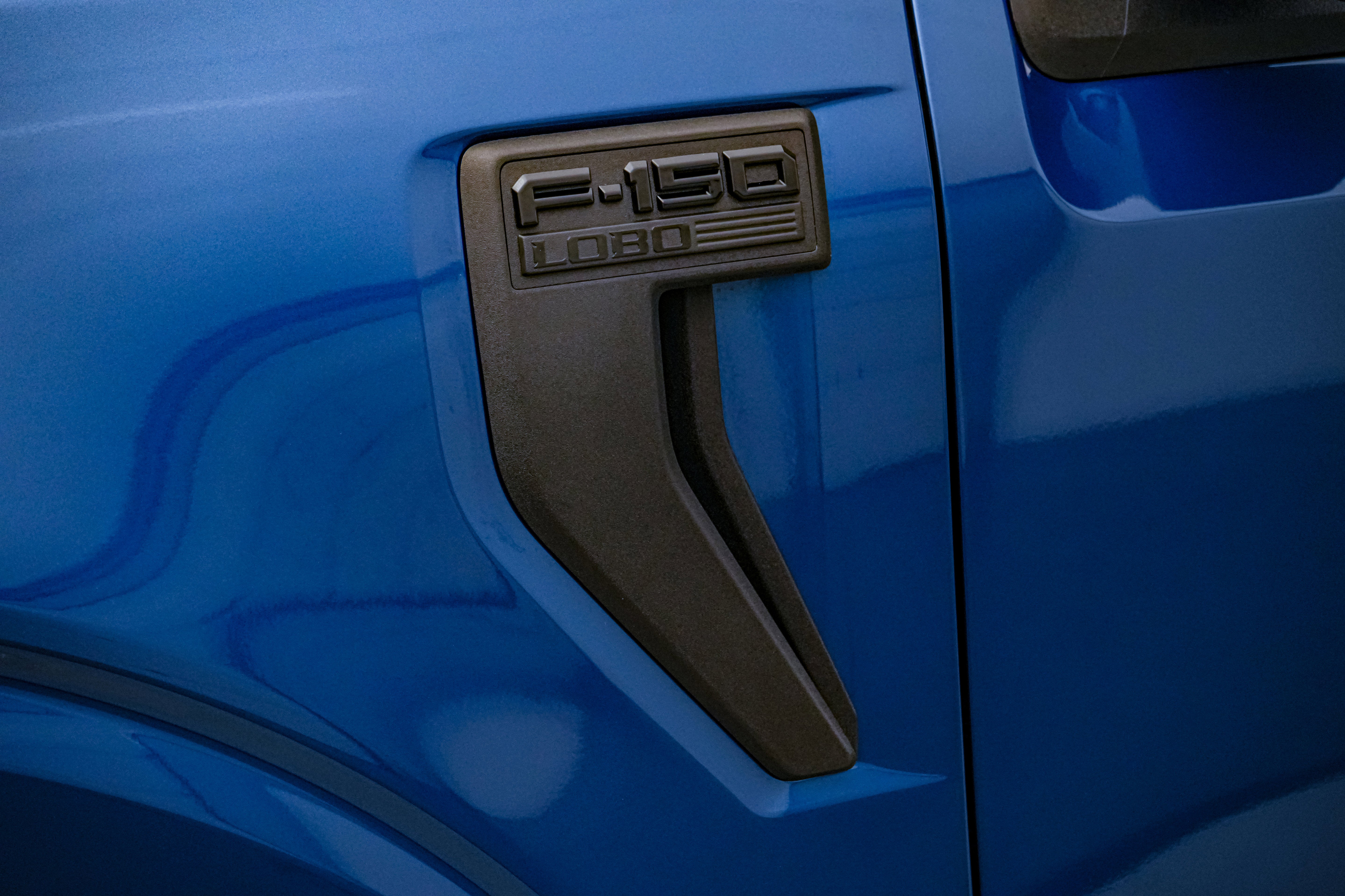 2025 Ford F-150 Lobo w/LMP SC