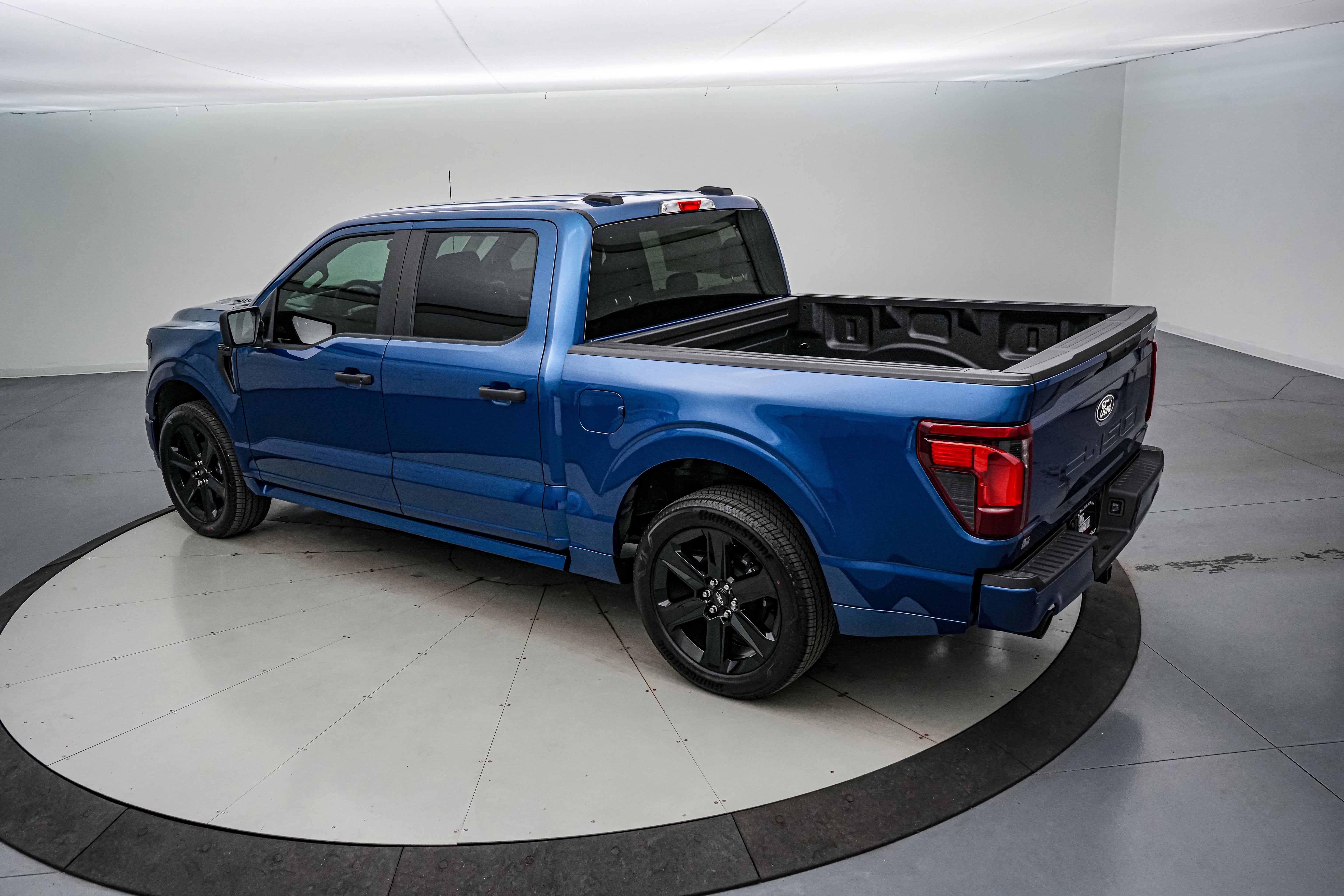 2025 Ford F-150 Lobo w/LMP SC