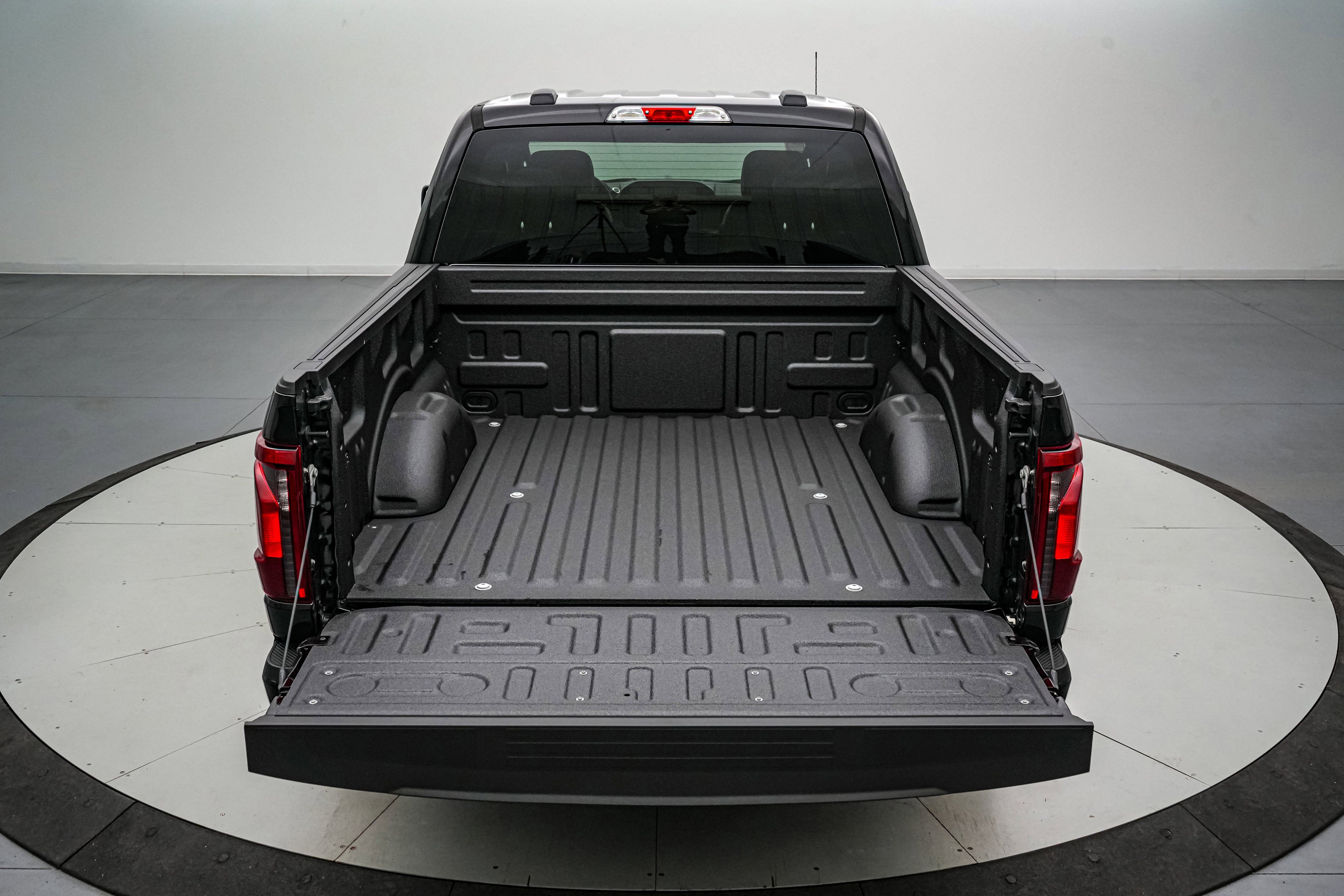 2025 Ford F-150 Lobo w/LMP SC