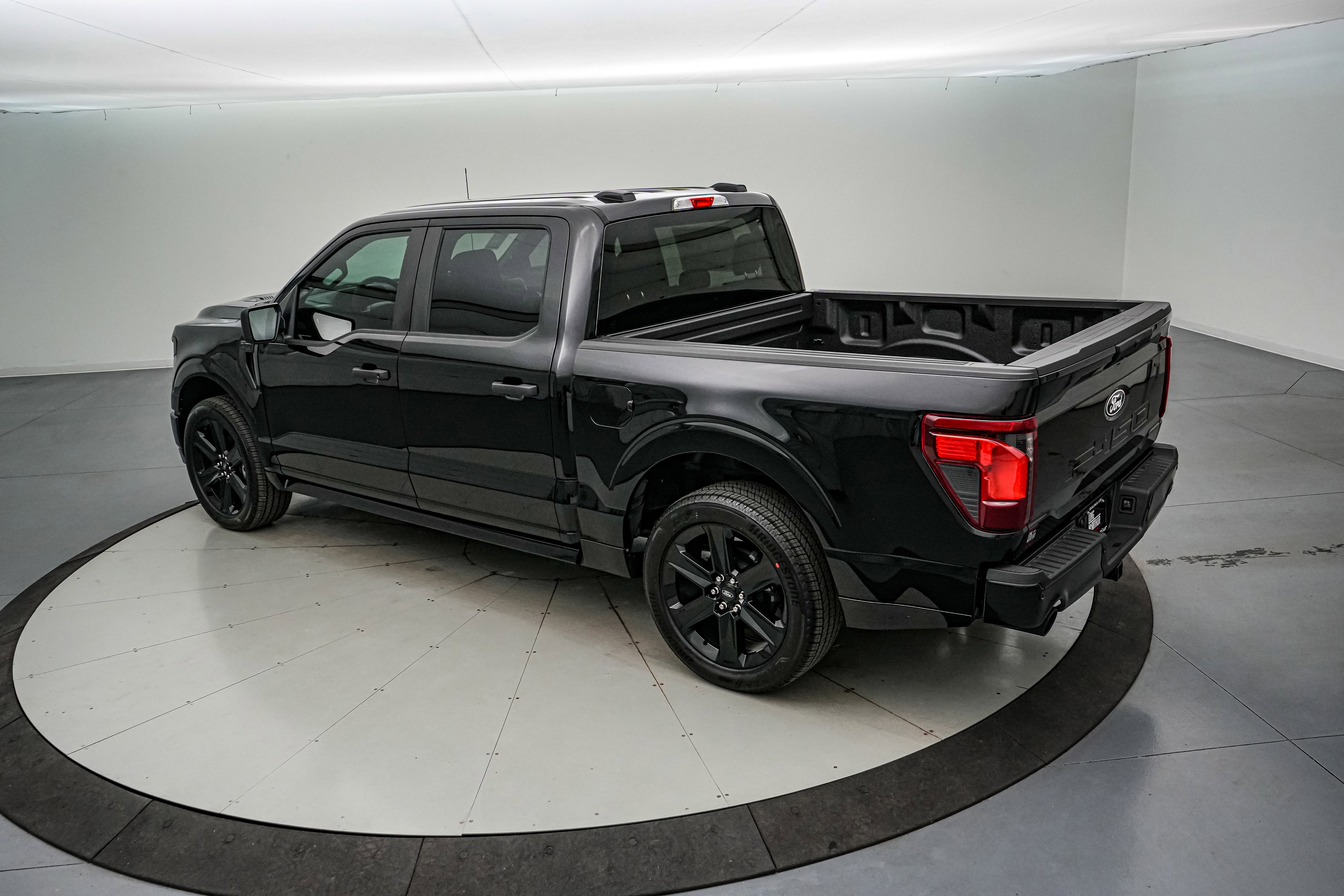 2025 Ford F-150 Lobo w/LMP SC