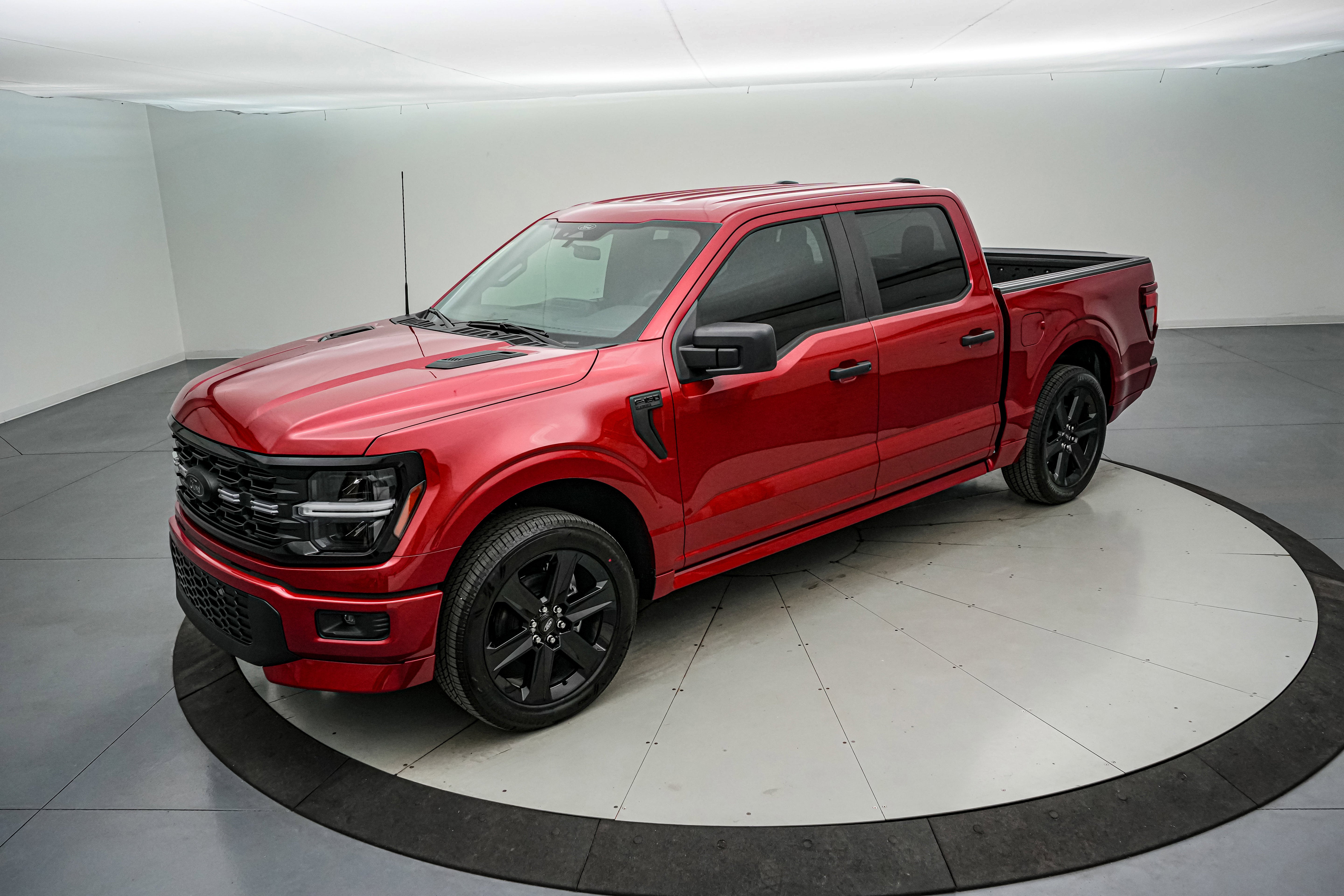 2025 Ford F-150 Lobo w/LMP SC