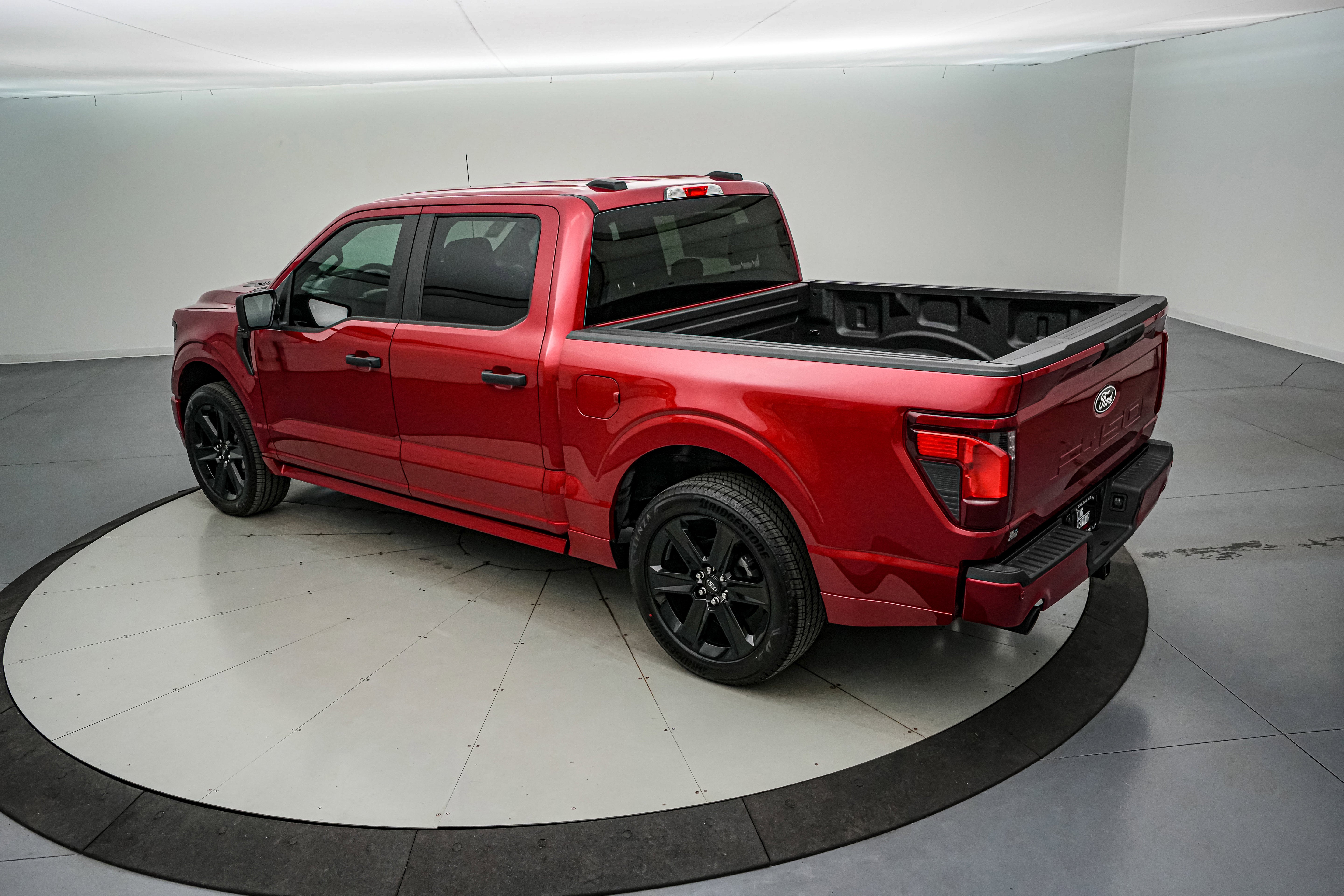 2025 Ford F-150 Lobo w/LMP SC