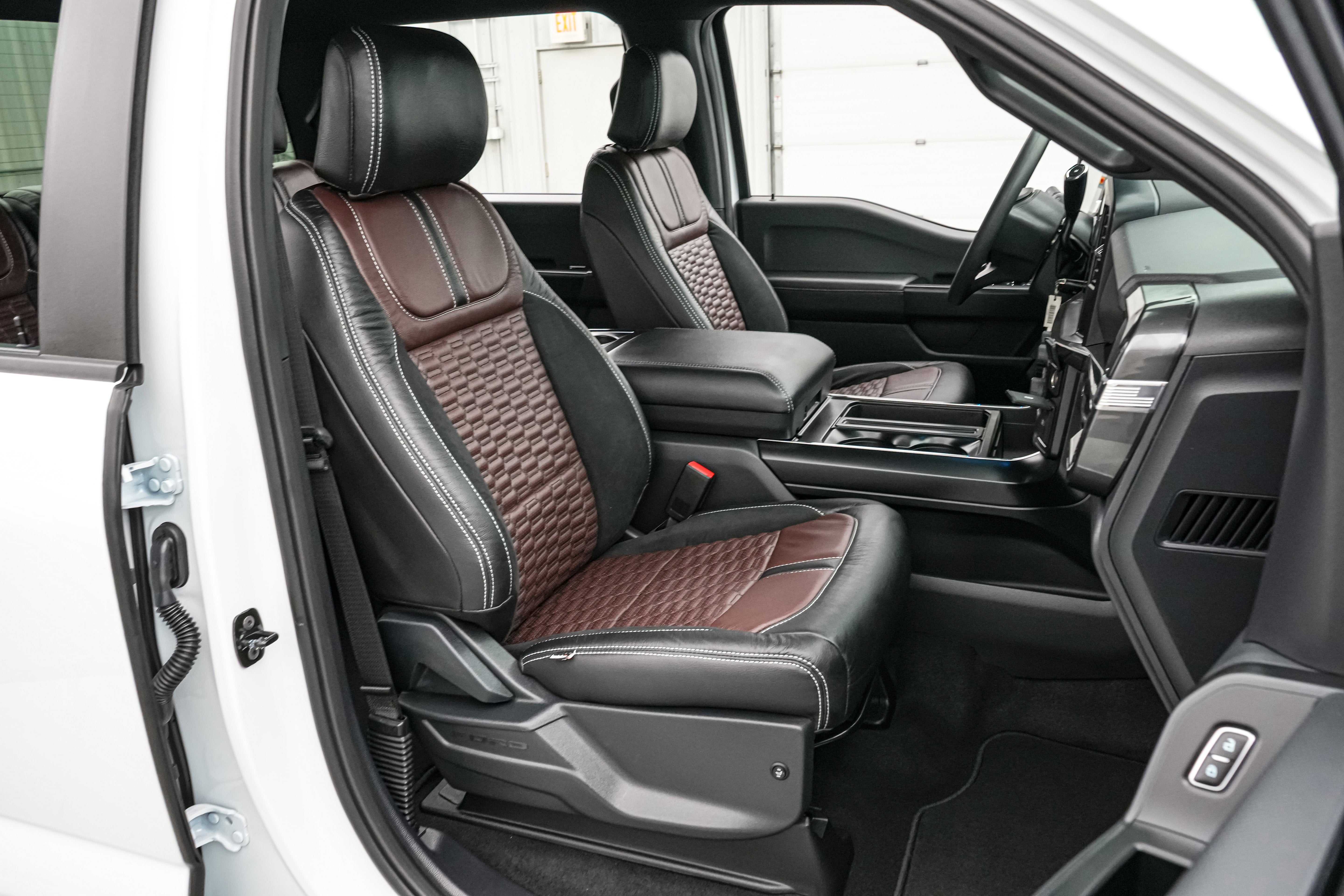 2025 Ford F-150 Lobo w/LMP SC