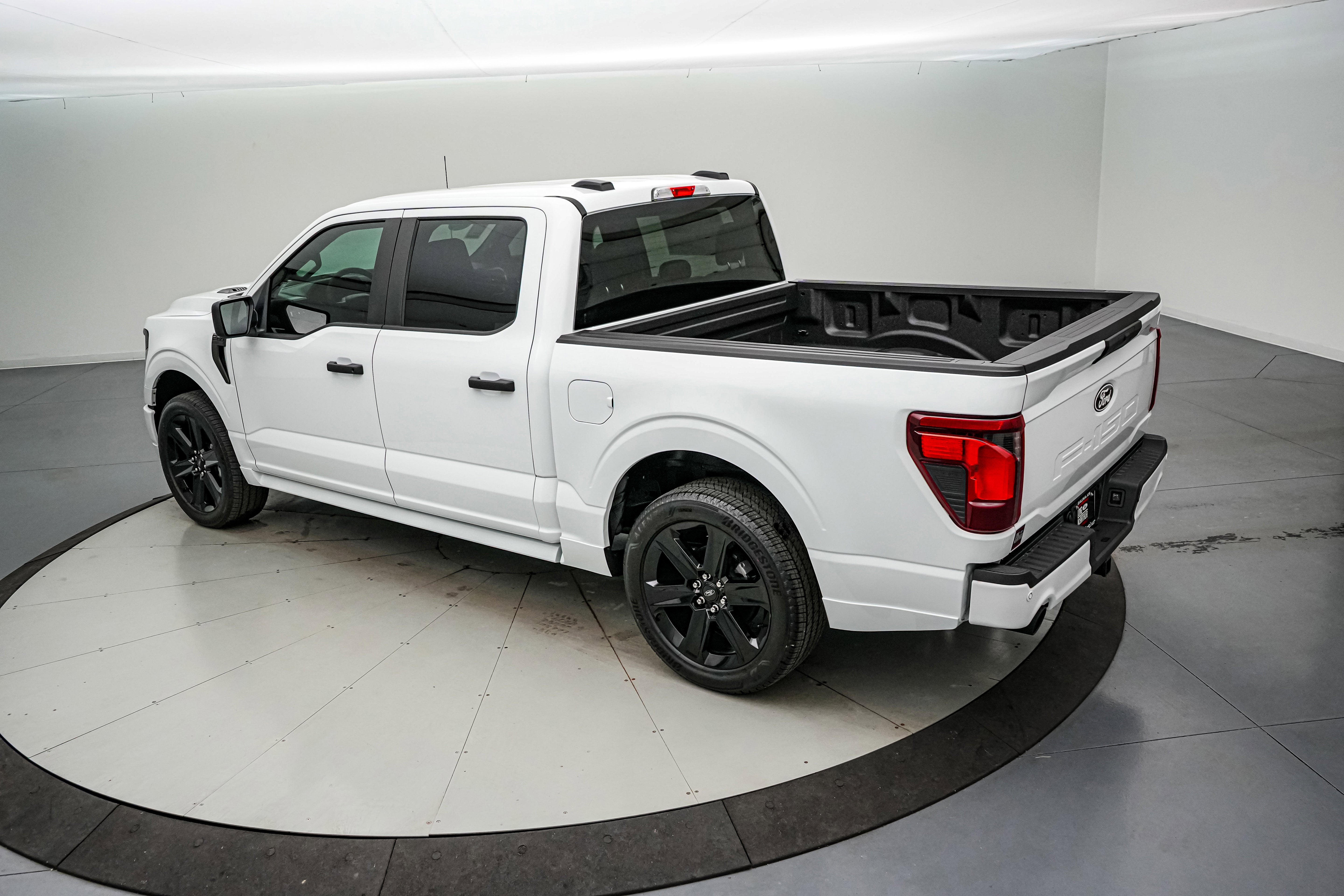 2025 Ford F-150 Lobo w/LMP SC