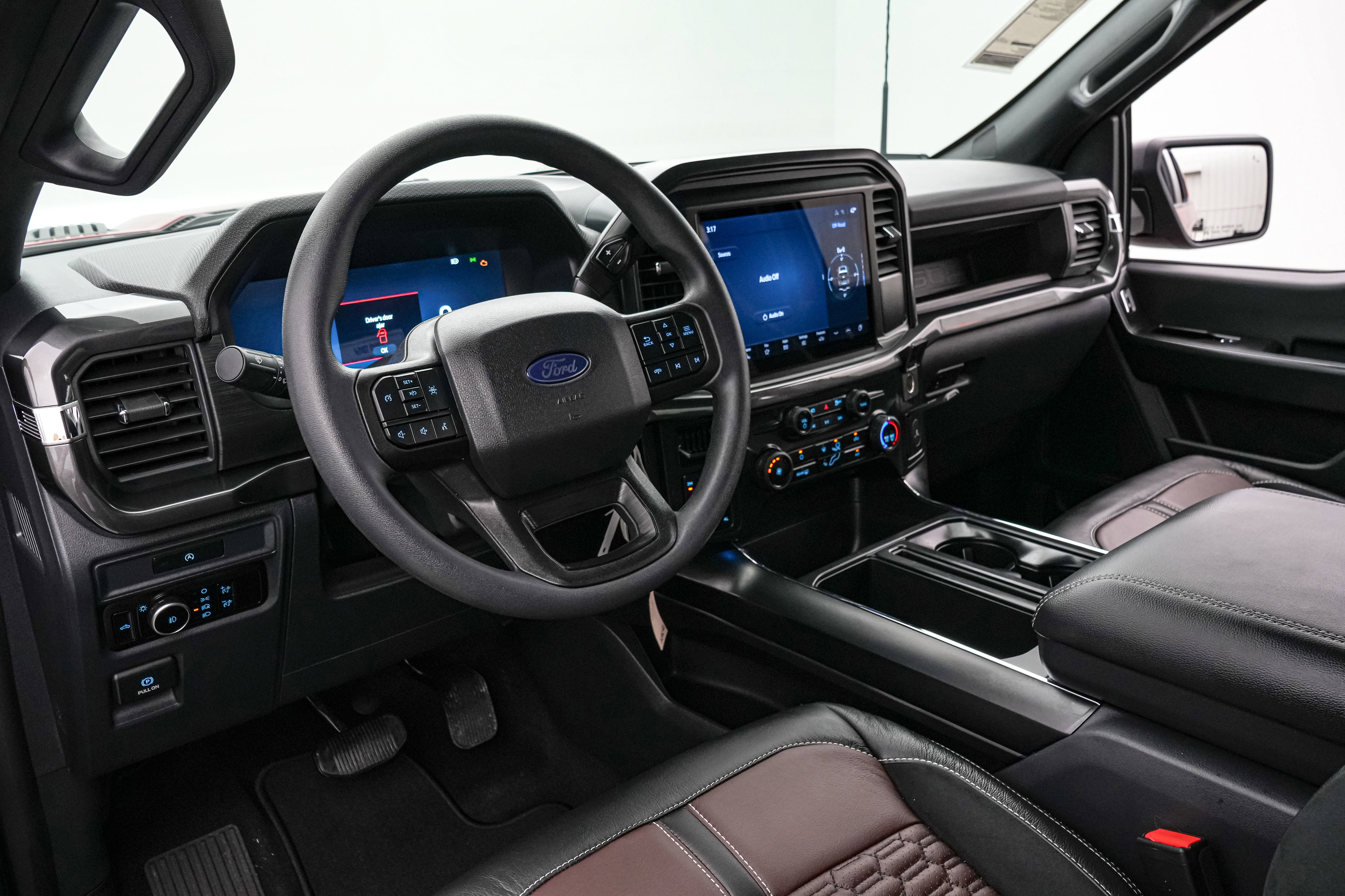 2025 Ford F-150 Lobo SC