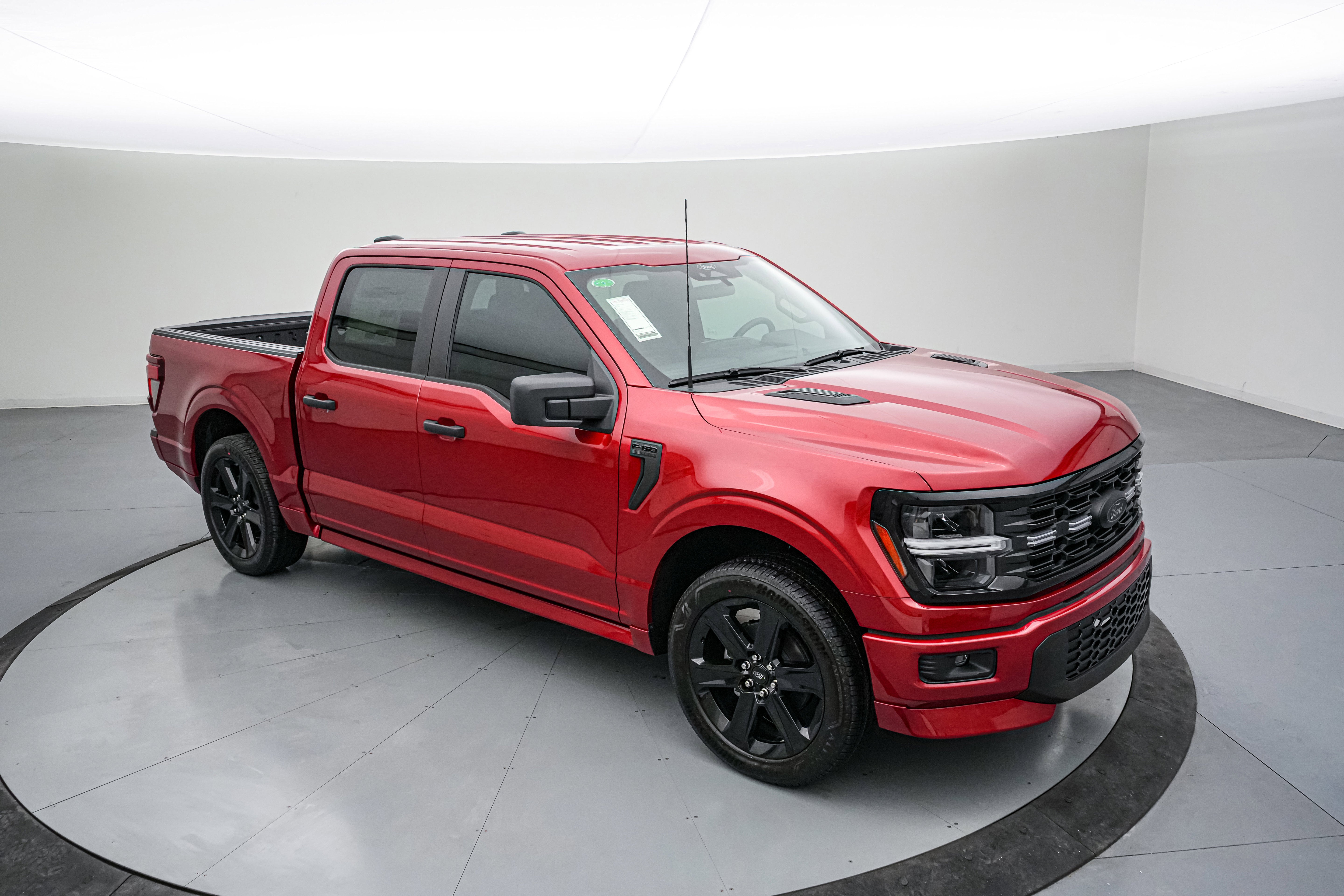 2025 Ford F-150 Lobo SC