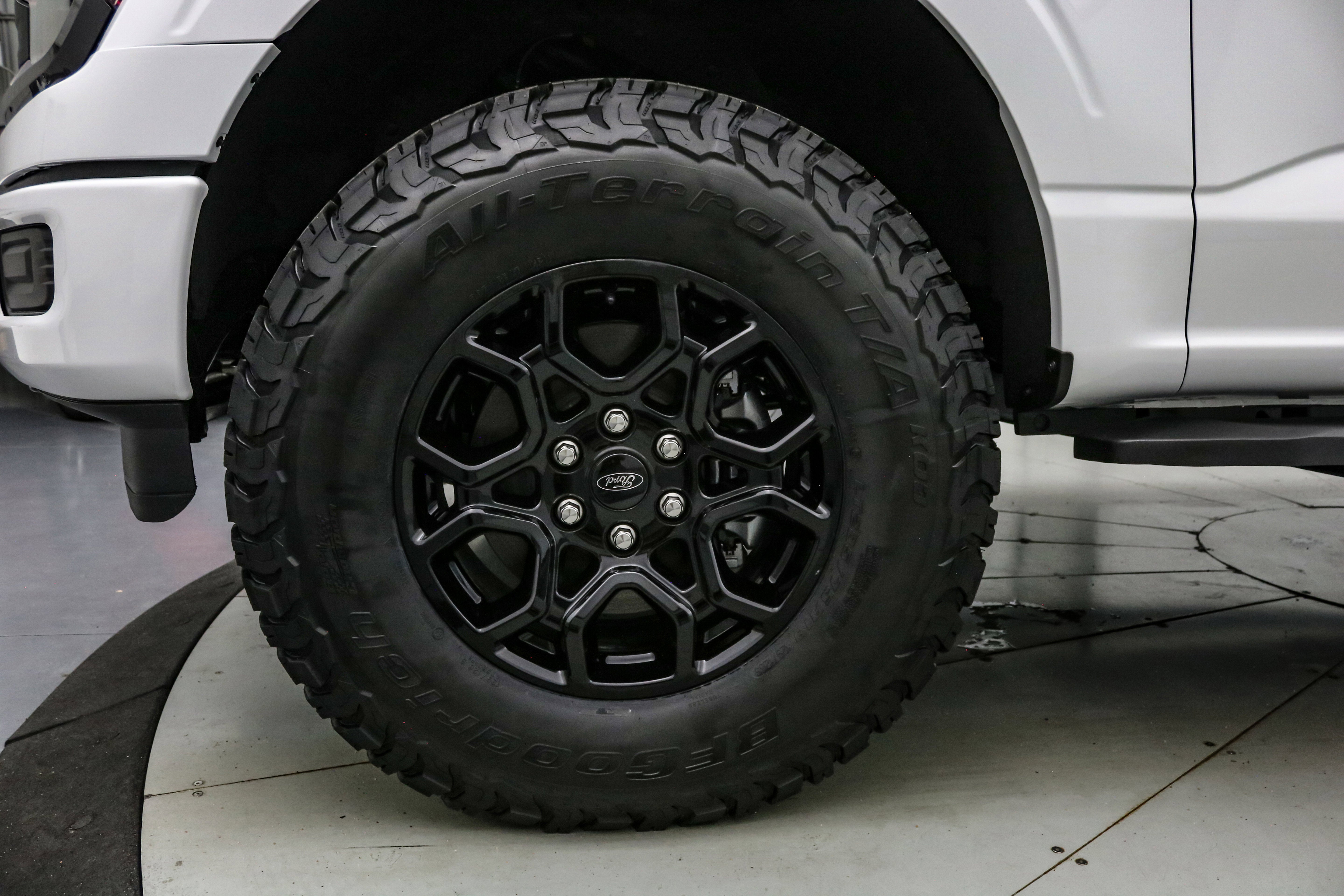 2025 Ford F-150 LMX4