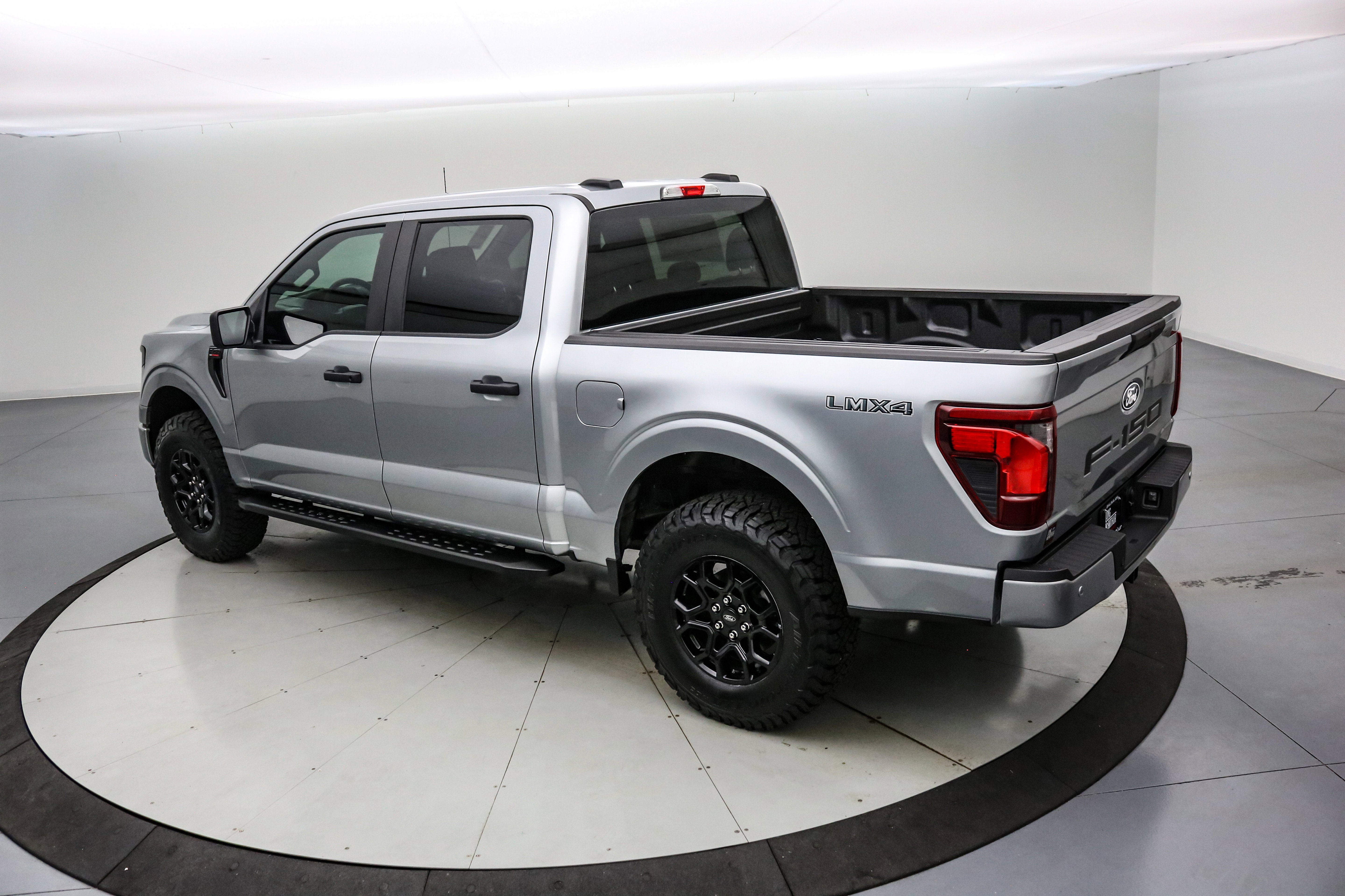 2025 Ford F-150 LMX4