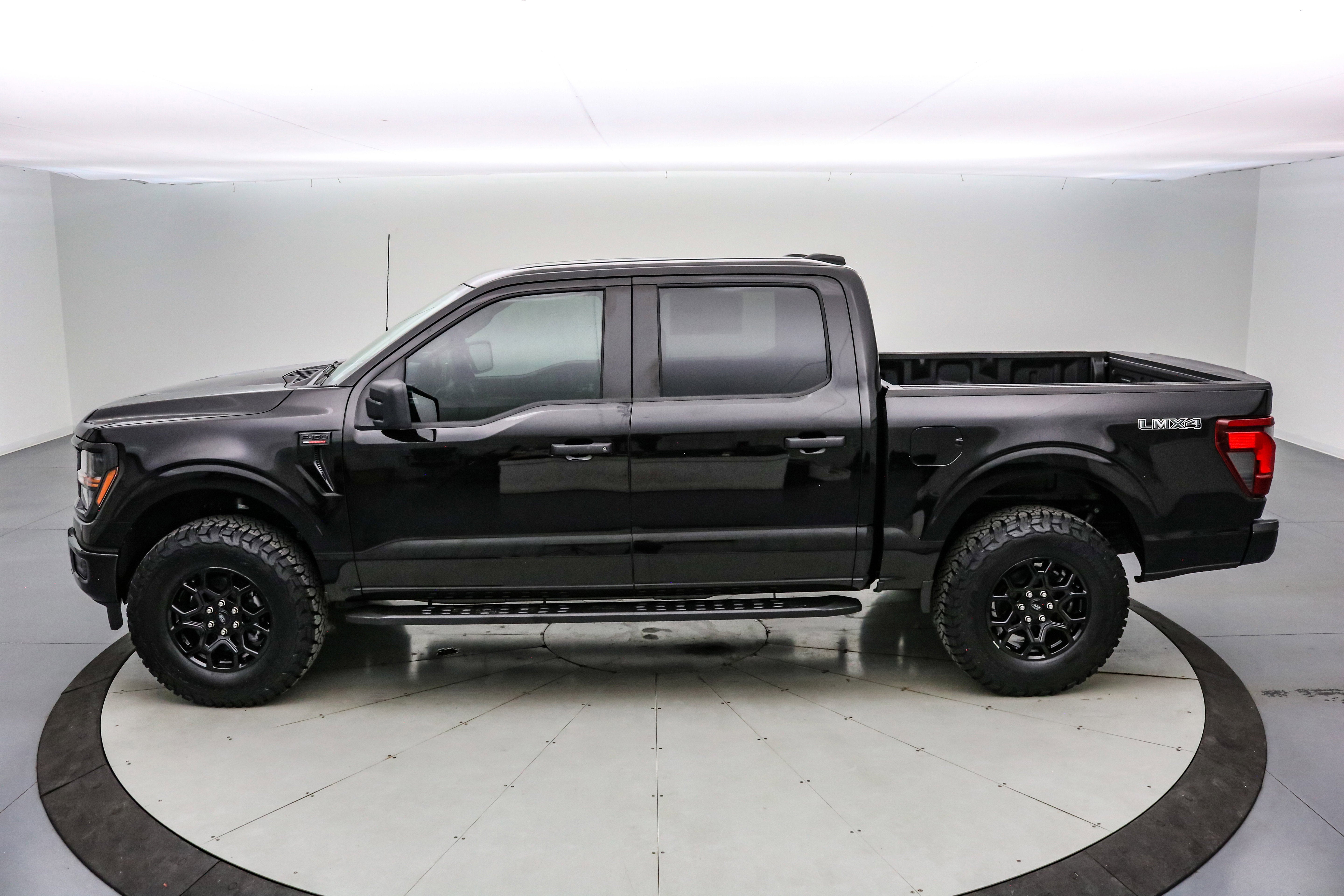 2025 Ford F-150 LMX4