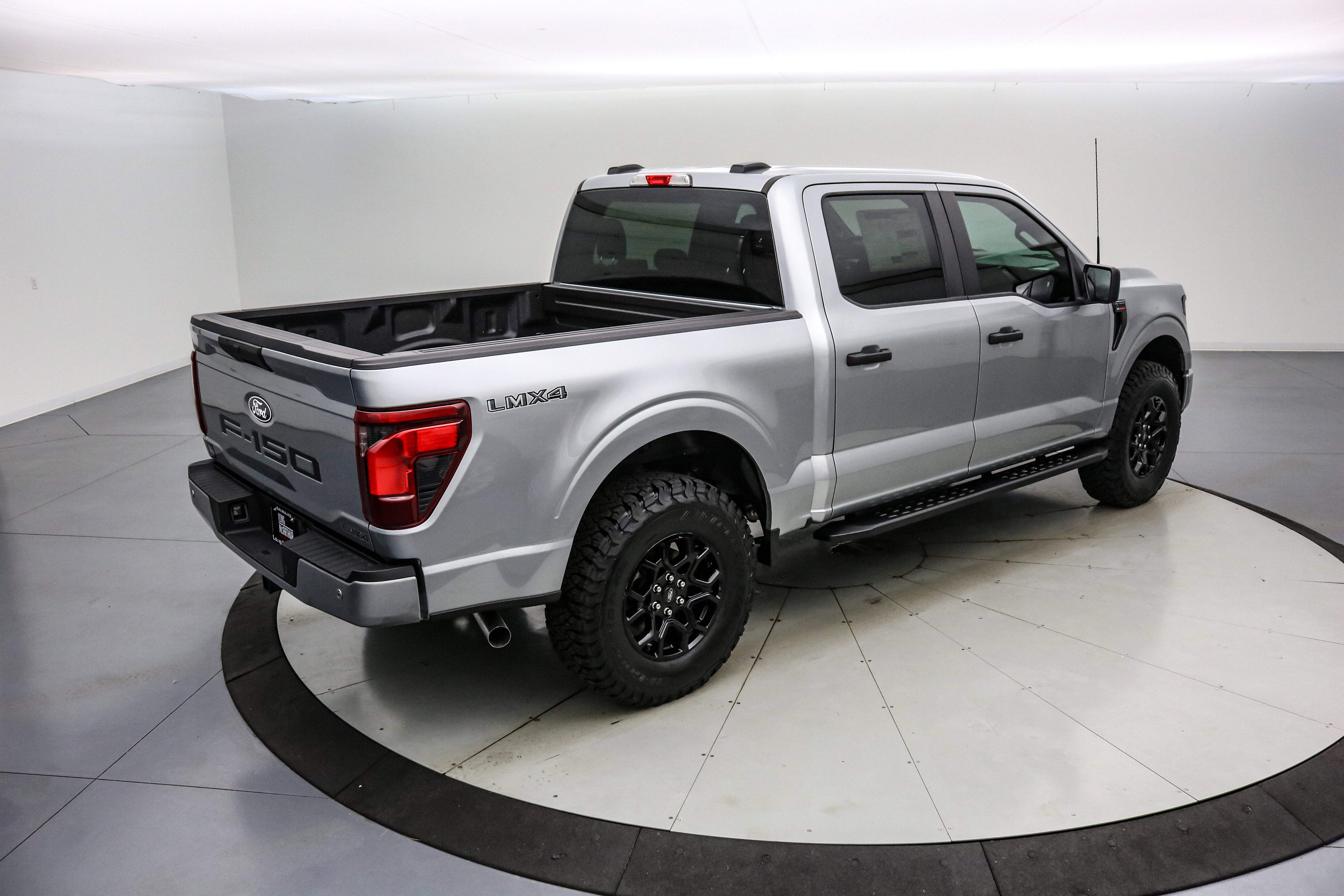 2025 Ford F-150 LMX4