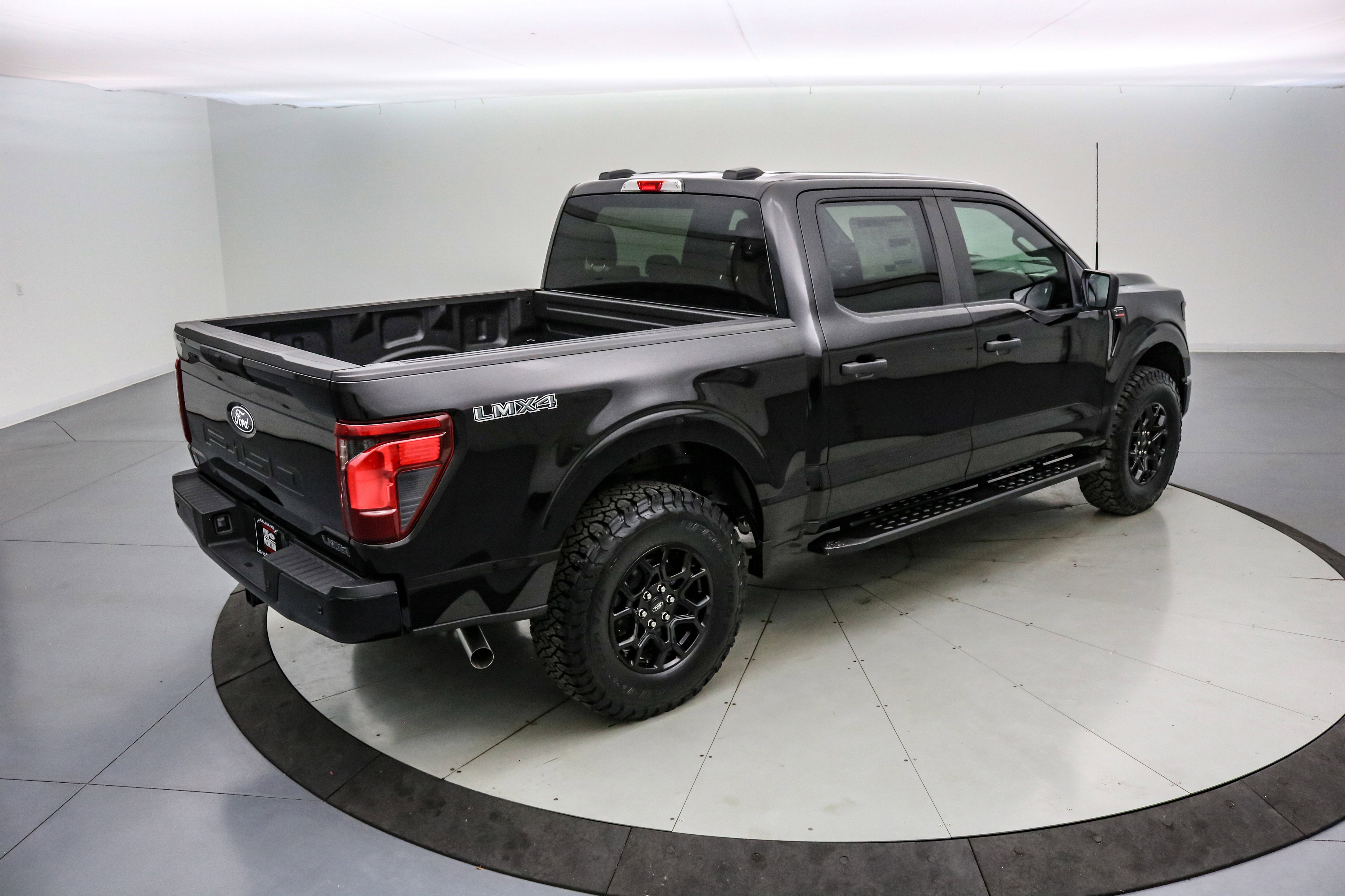 2025 Ford F-150 LMX4