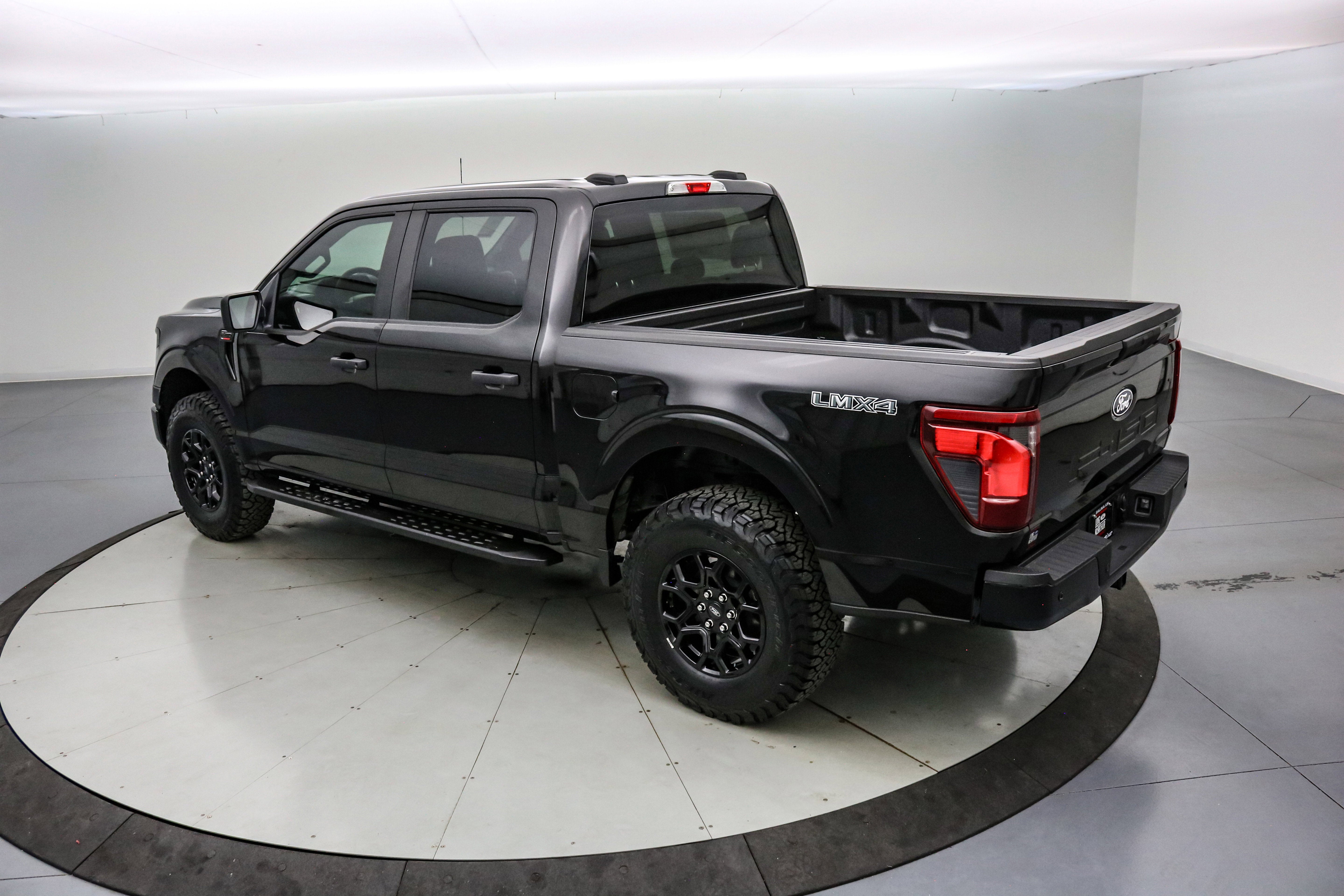 2025 Ford F-150 LMX4