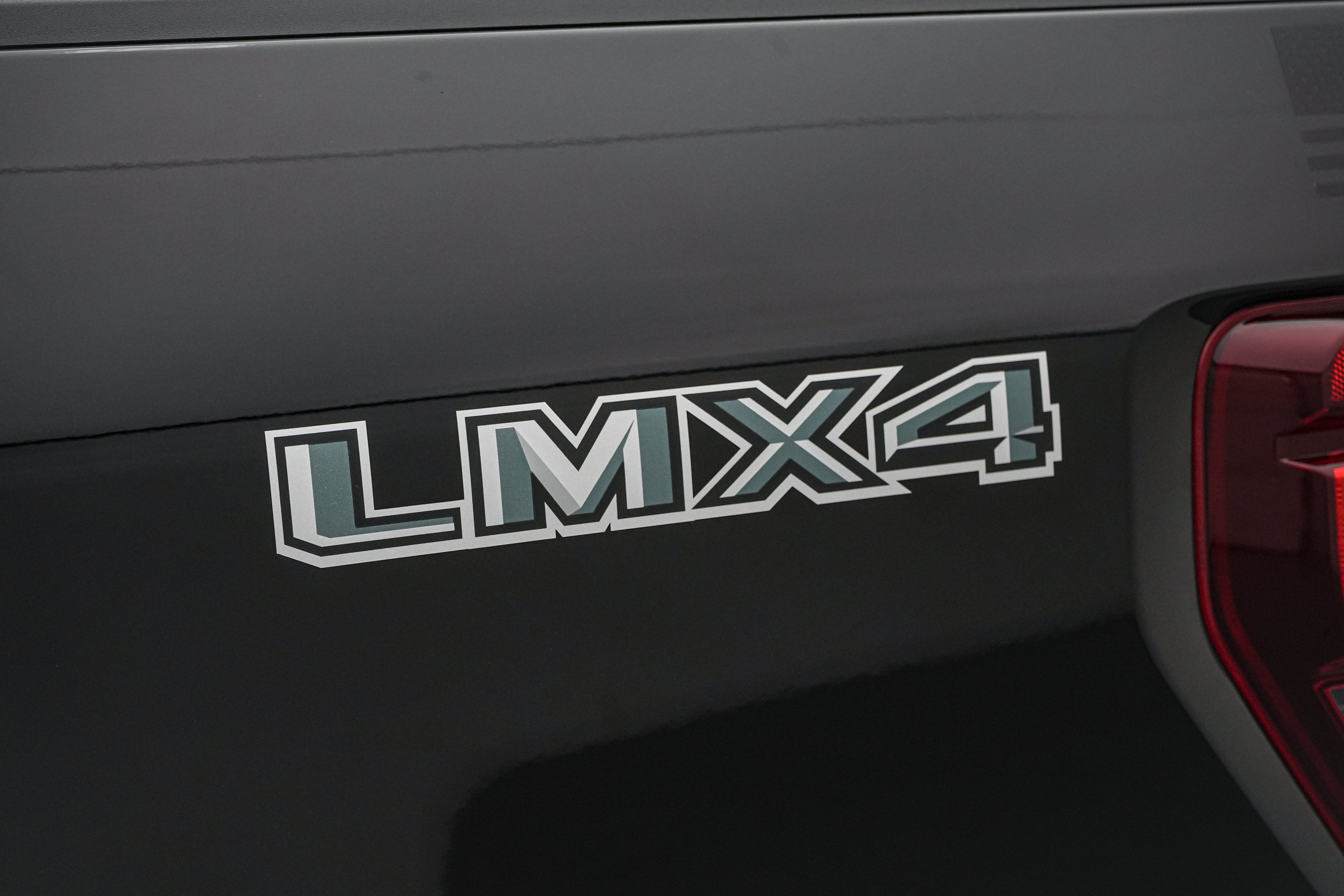 2026 Ford F-150 LMX4
