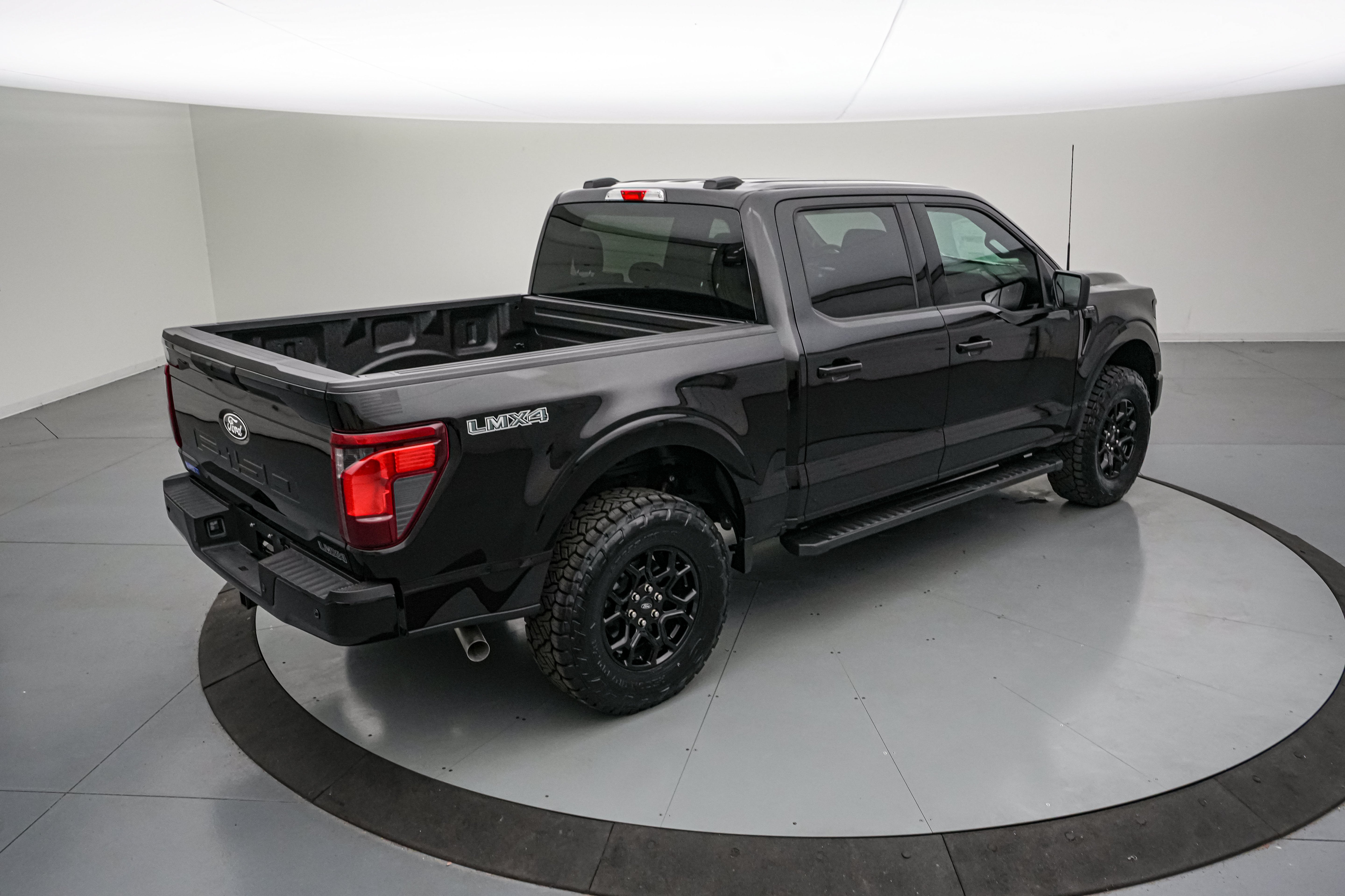2026 Ford F-150 LMX4