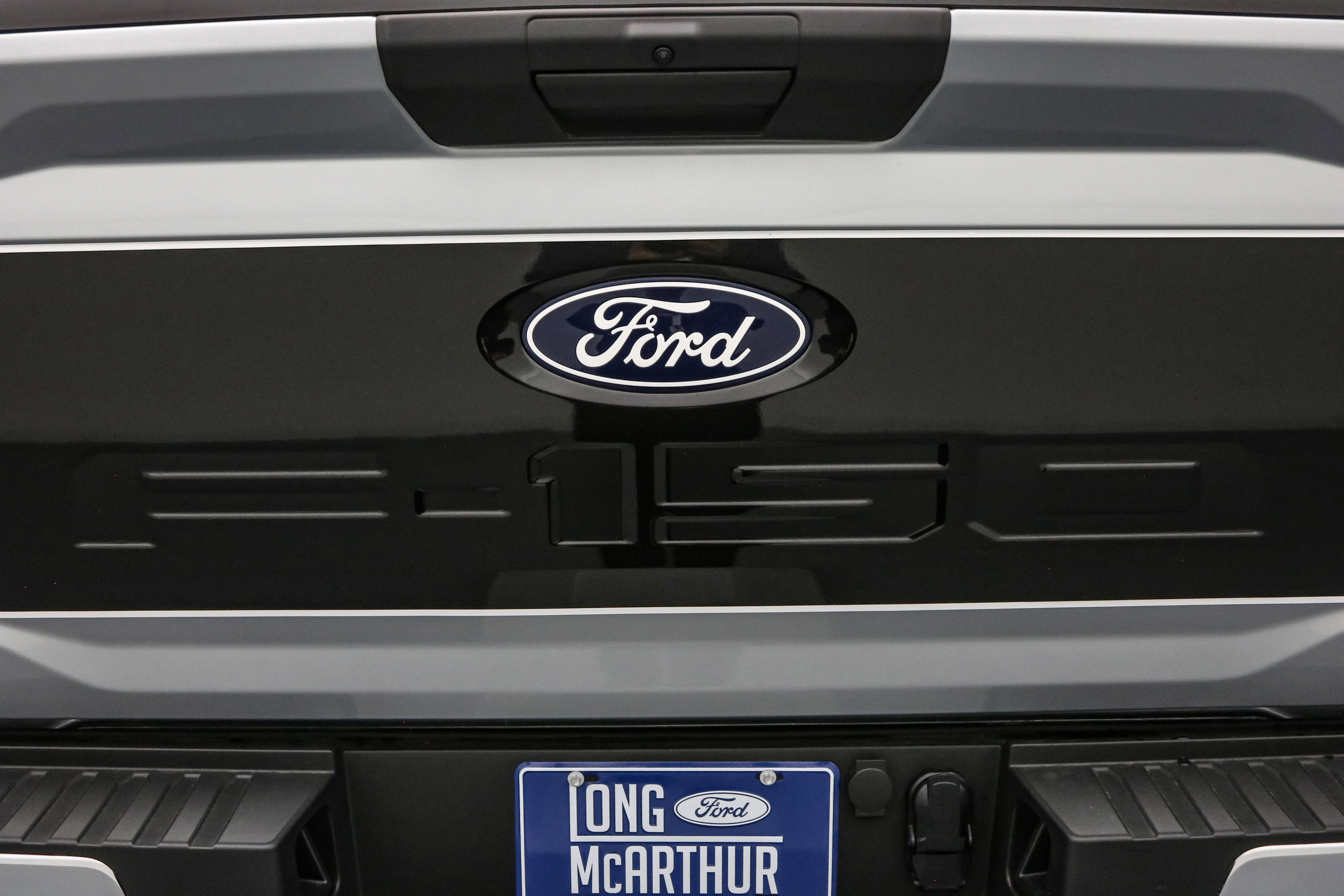 2025 Ford F-150 Custom Classic