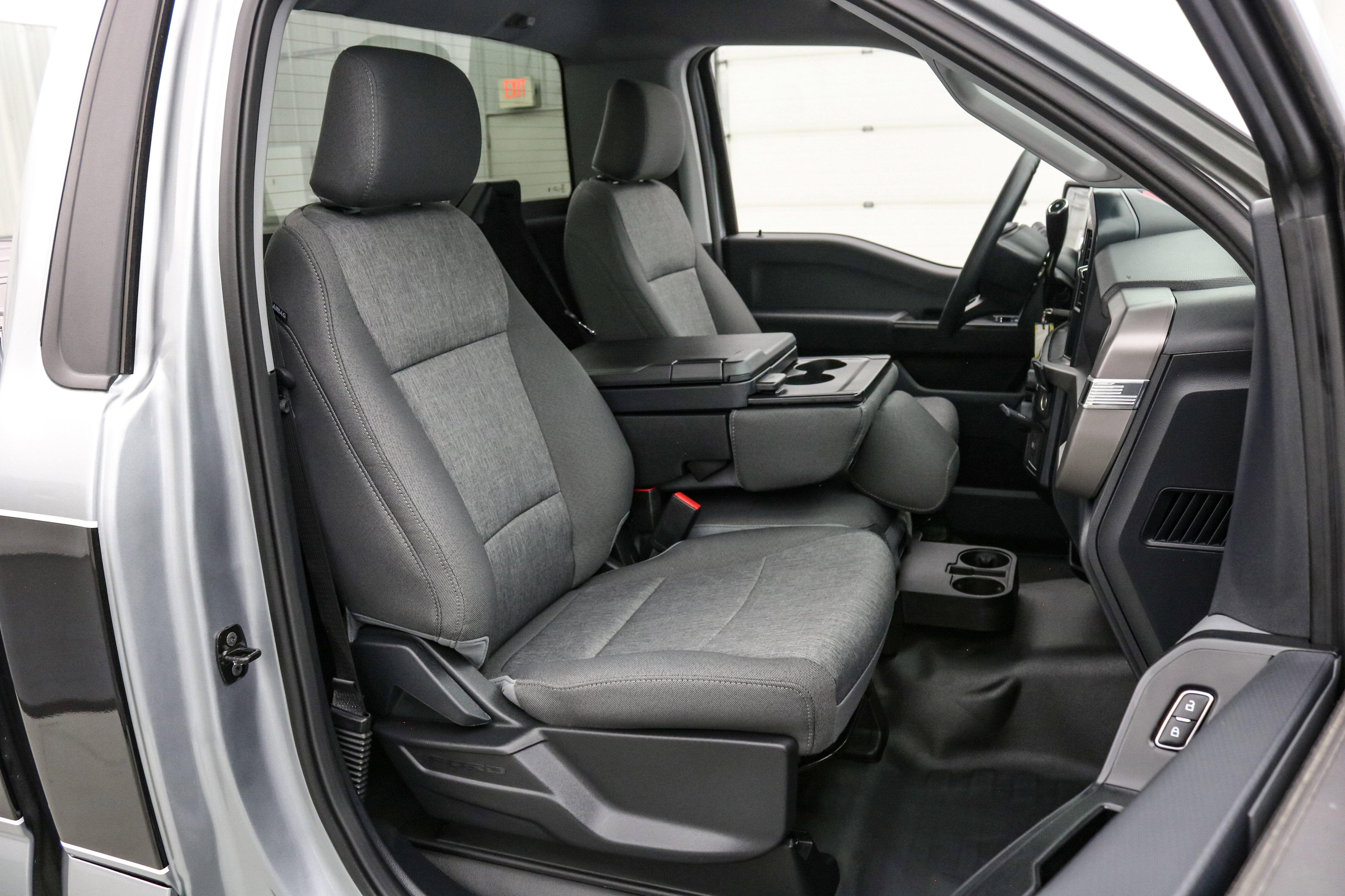 2025 Ford F-150 Custom Classic