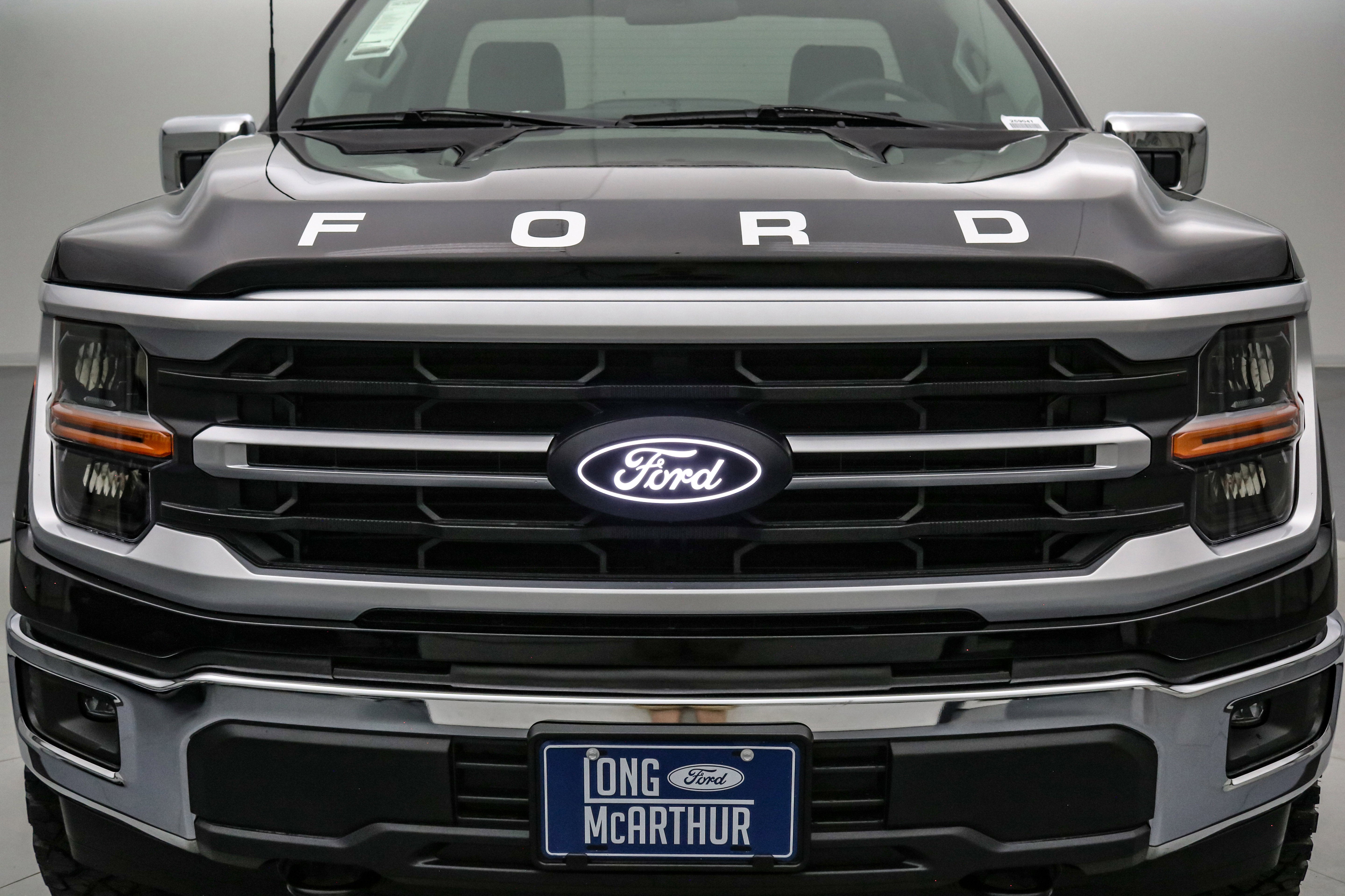 2025 Ford F-150 Custom Classic