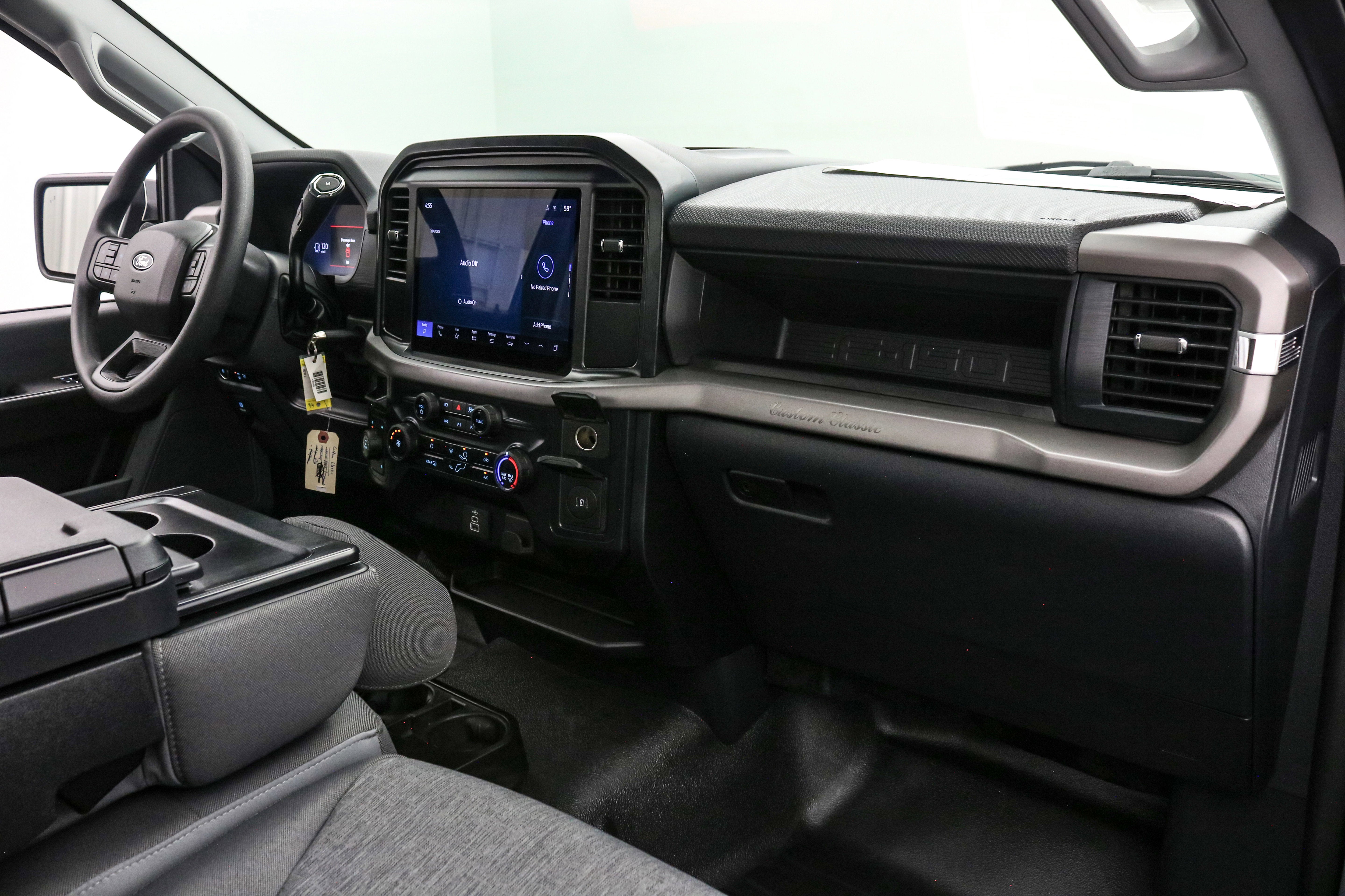 2025 Ford F-150 Custom Classic