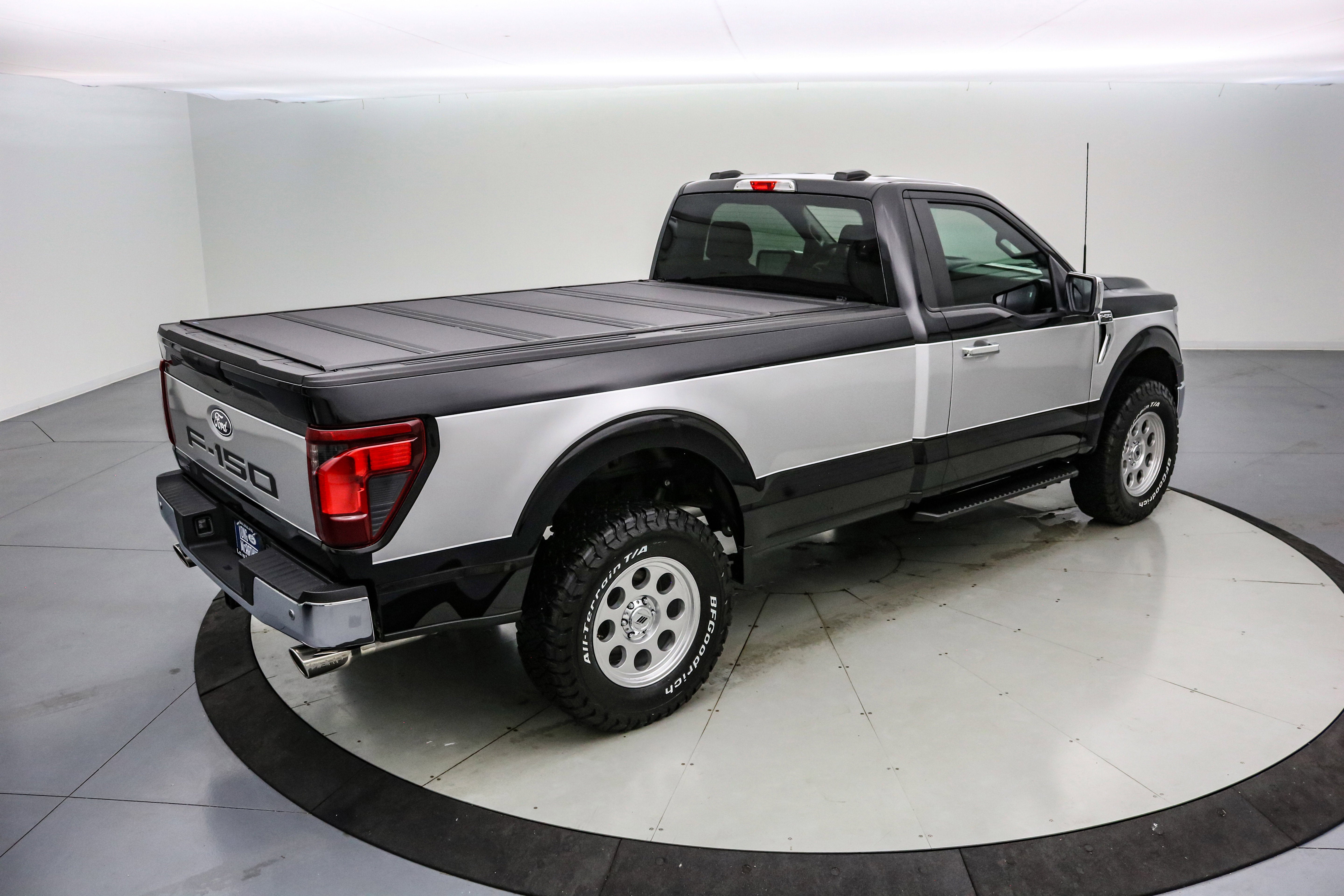 2025 Ford F-150 Custom Classic