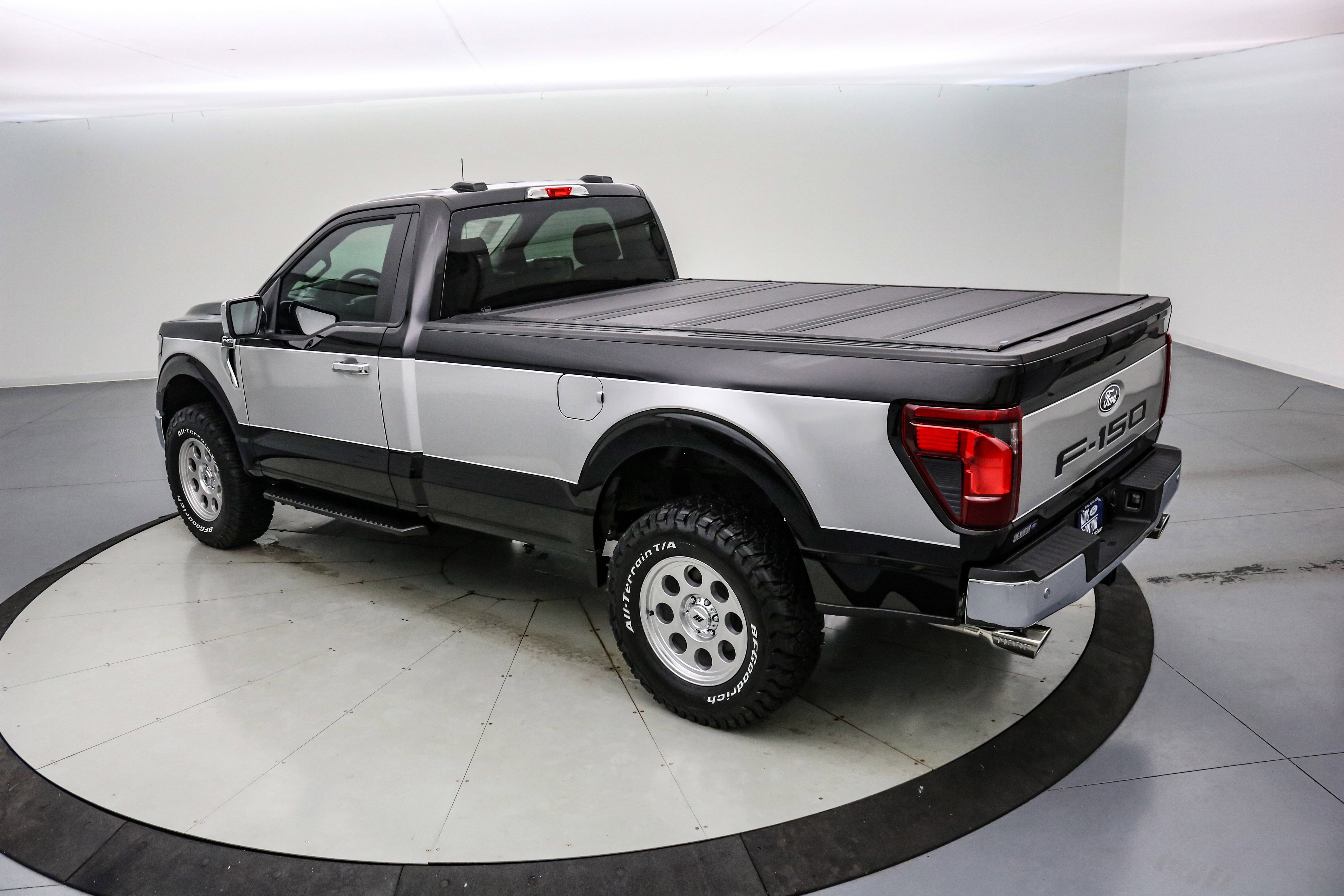 2025 Ford F-150 Custom Classic