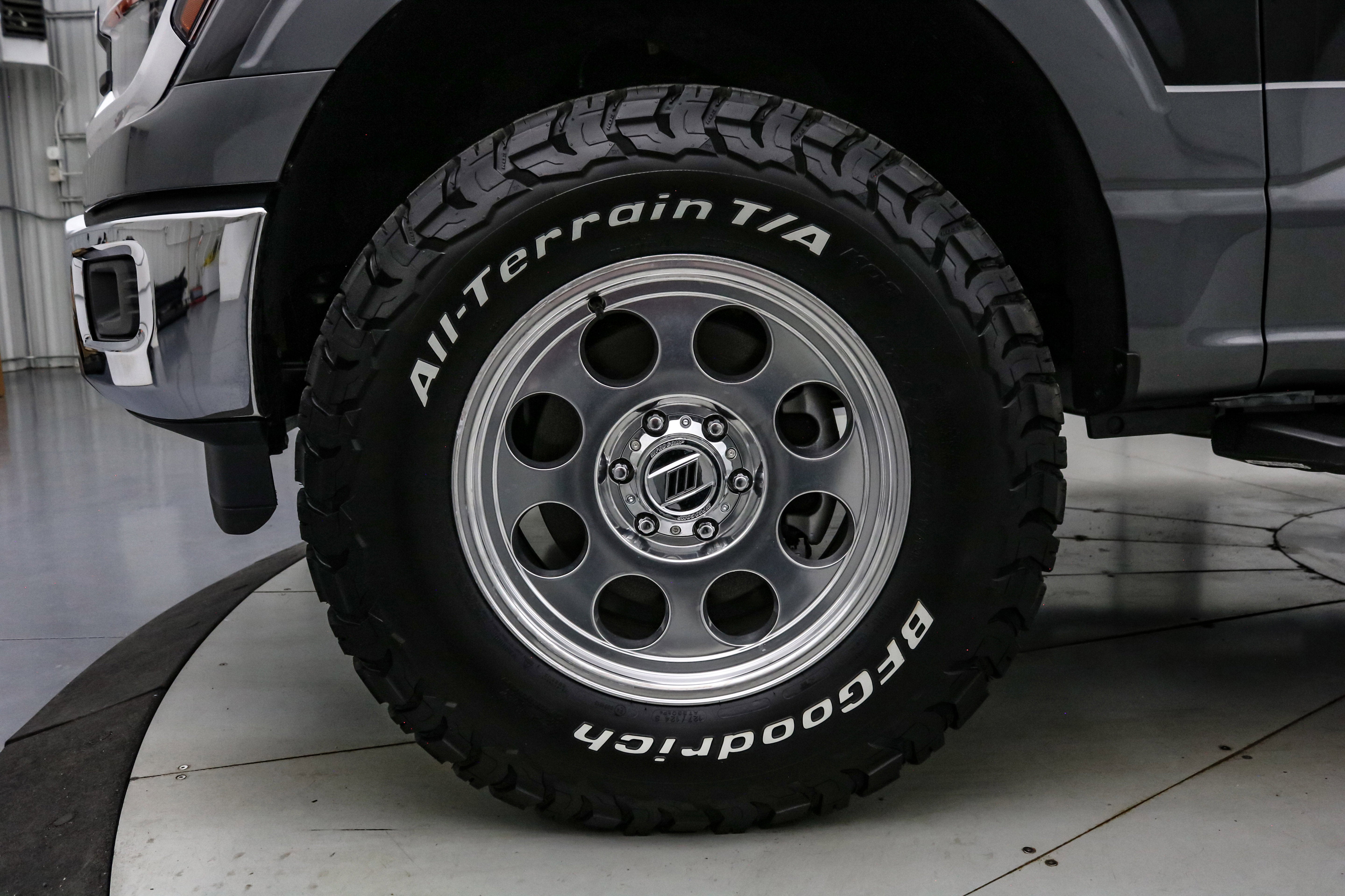 2025 Ford F-150 Custom Classic