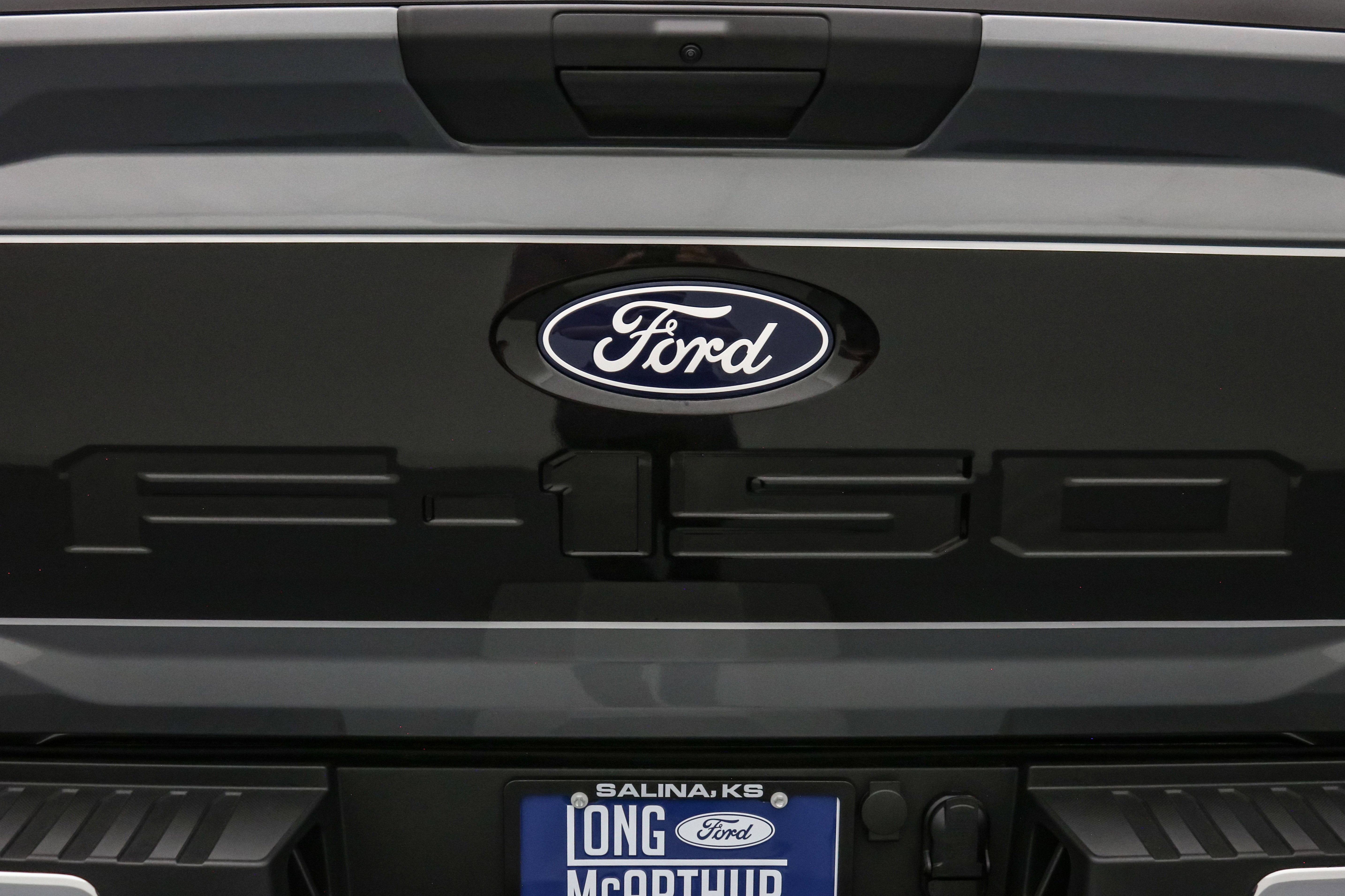 2025 Ford F-150 Custom Classic